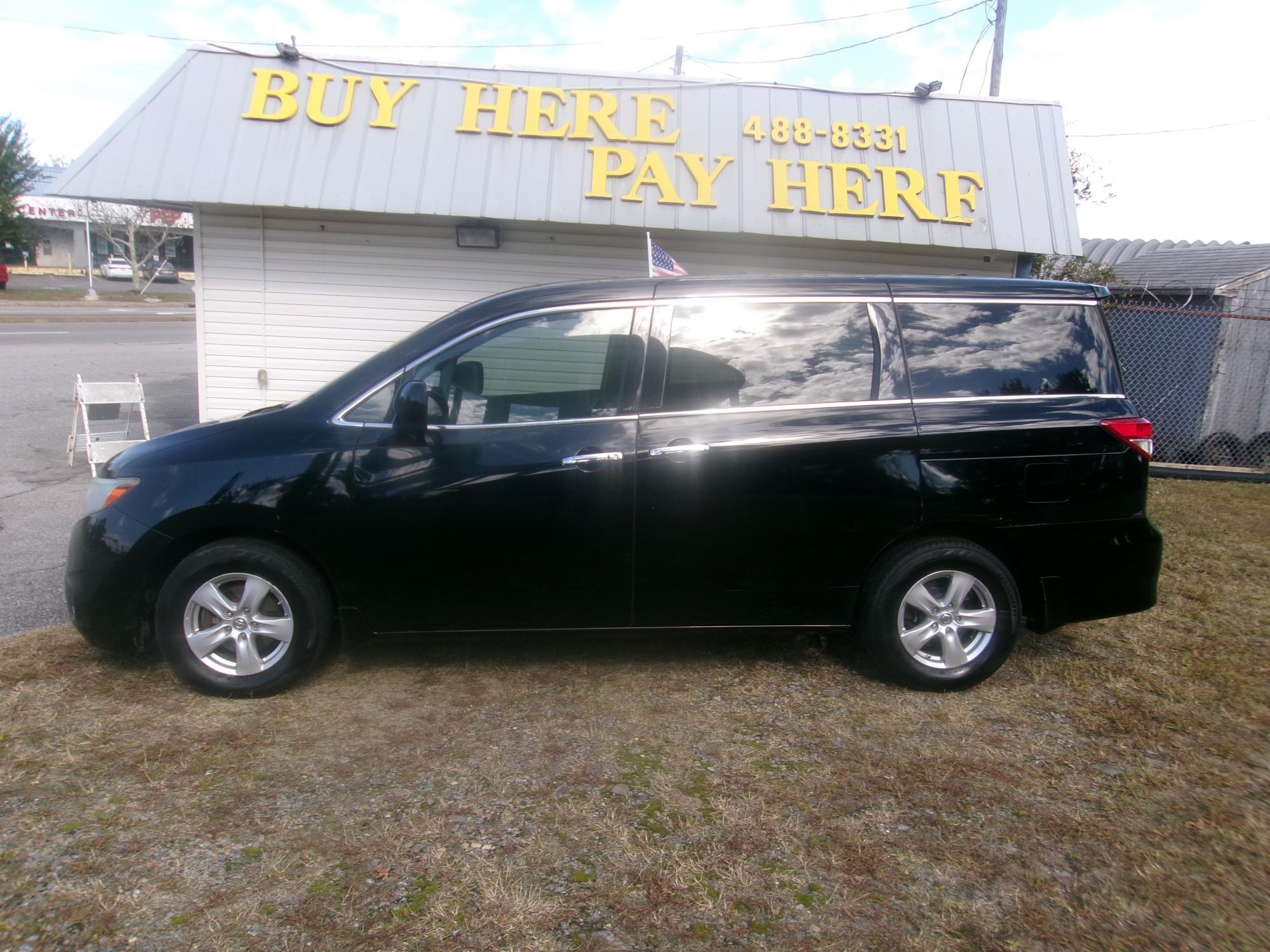 photo of 2015 Nissan Quest S