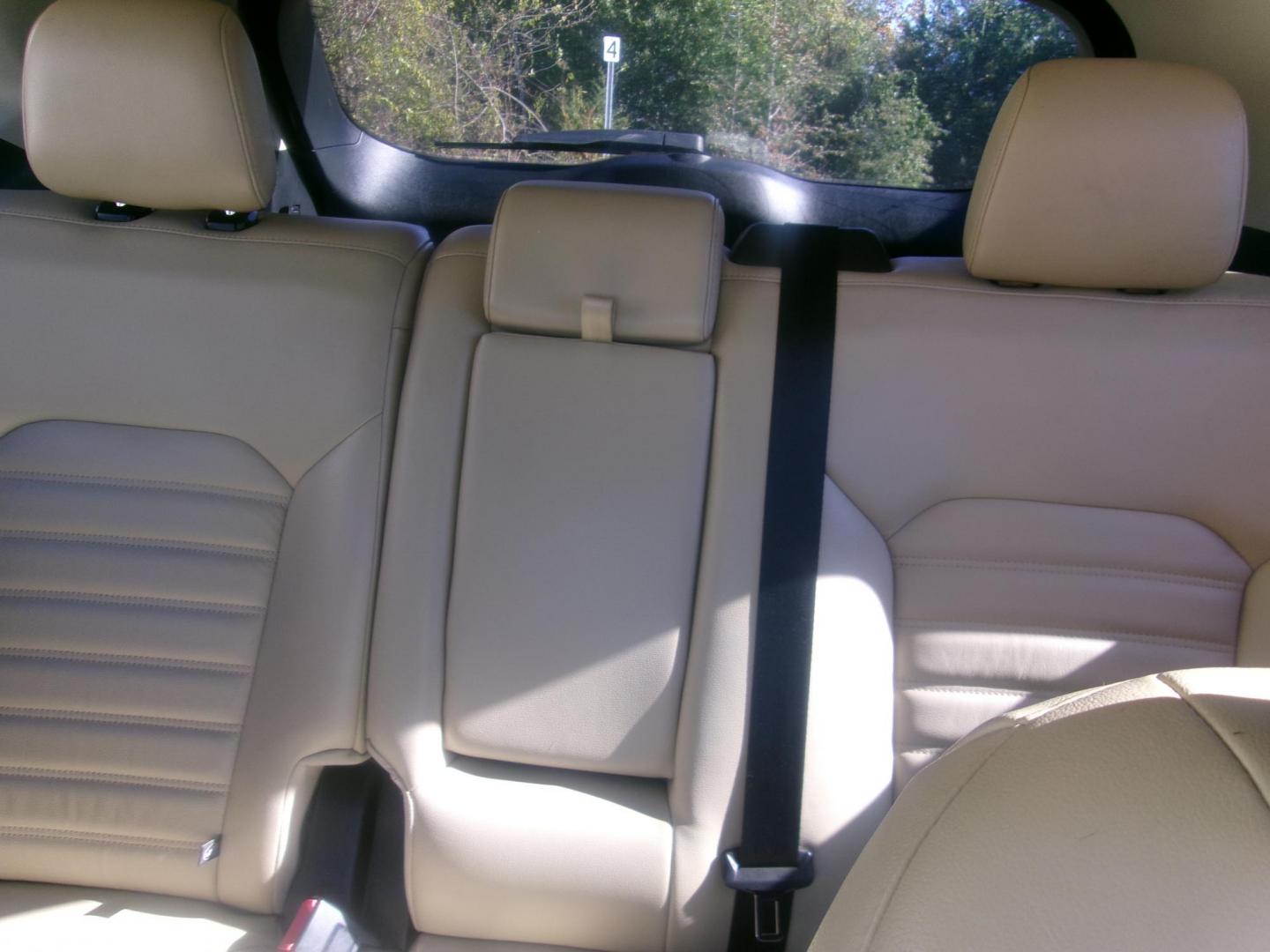 2017 White Ford Edge SEL AWD (2FMPK4J90HB) with an 2.0L L4 DOHC 16V engine, 6A transmission, located at 2553 Airline Blvd, Portsmouth, VA, 23701, (757) 488-8331, 36.813889, -76.357597 - ***VEHICLE TERMS*** Down Payment: $1999 Weekly Payment: $125 APR: 23.9% Repayment Terms: 42 Months *** CALL ELIZABETH SMITH - DIRECTOR OF MARKETING @ 757-488-8331 TO SCHEDULE YOUR APPOINTMENT TODAY AND GET PRE-APPROVED RIGHT OVER THE PHONE*** - Photo#10