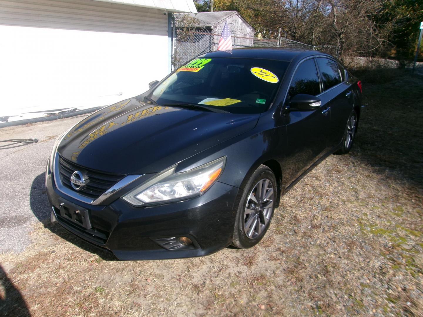 2016 Blue Nissan Altima 2.5 SL (1N4AL3AP3GC) with an 2.5L L4 DOHC 16V engine, CVT transmission, located at 2553 Airline Blvd, Portsmouth, VA, 23701, (757) 488-8331, 36.813889, -76.357597 - ***VEHICLE TERMS*** Down Payment: $999 Weekly Payment: $1120 APR: 23.9% Repayment Terms: 42 Months *** CALL ELIZABETH SMITH - DIRECTOR OF MARKETING @ 757-488-8331 TO SCHEDULE YOUR APPOINTMENT TODAY AND GET PRE-APPROVED RIGHT OVER THE PHONE*** - Photo#1