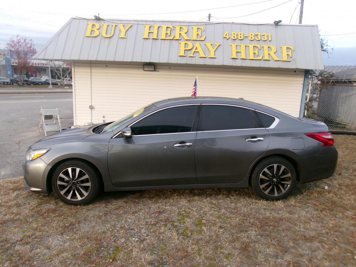 2017 Gray Nissan Altima 2.5 S (1N4AL3AP4HC) with an 2.5L L4 DOHC 16V engine, CVT transmission, located at 2553 Airline Blvd, Portsmouth, VA, 23701, (757) 488-8331, 36.813889, -76.357597 - ***VEHICLE TERMS*** Down Payment: $899 Weekly Payment: $115 APR: 23.9% Repayment Terms: 42 Months *** CALL ELIZABETH SMITH - DIRECTOR OF MARKETING @ 757-488-8331 TO SCHEDULE YOUR APPOINTMENT TODAY AND GET PRE-APPROVED RIGHT OVER THE PHONE*** - Photo#0