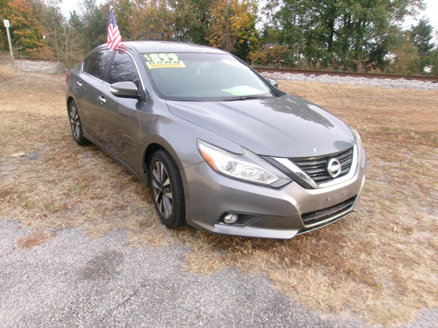 2017 Gray Nissan Altima 2.5 S (1N4AL3AP4HC) with an 2.5L L4 DOHC 16V engine, CVT transmission, located at 2553 Airline Blvd, Portsmouth, VA, 23701, (757) 488-8331, 36.813889, -76.357597 - ***VEHICLE TERMS*** Down Payment: $899 Weekly Payment: $115 APR: 23.9% Repayment Terms: 42 Months *** CALL ELIZABETH SMITH - DIRECTOR OF MARKETING @ 757-488-8331 TO SCHEDULE YOUR APPOINTMENT TODAY AND GET PRE-APPROVED RIGHT OVER THE PHONE*** - Photo#3