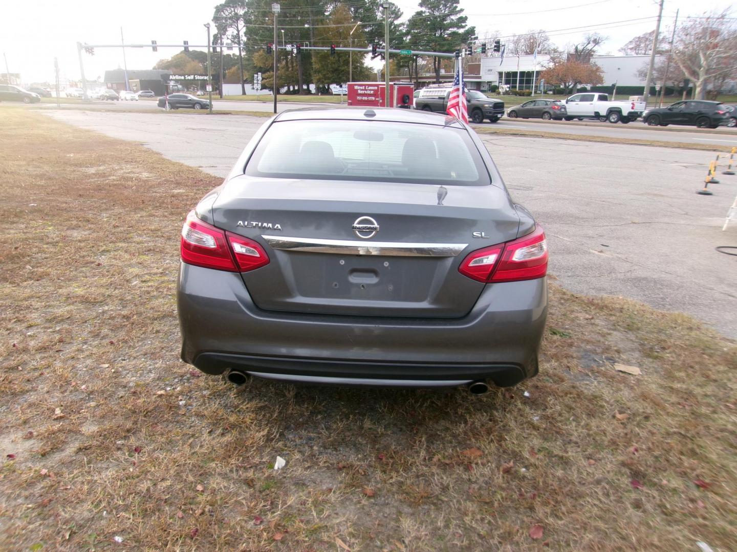 2017 Gray Nissan Altima 2.5 S (1N4AL3AP4HC) with an 2.5L L4 DOHC 16V engine, CVT transmission, located at 2553 Airline Blvd, Portsmouth, VA, 23701, (757) 488-8331, 36.813889, -76.357597 - ***VEHICLE TERMS*** Down Payment: $899 Weekly Payment: $115 APR: 23.9% Repayment Terms: 42 Months *** CALL ELIZABETH SMITH - DIRECTOR OF MARKETING @ 757-488-8331 TO SCHEDULE YOUR APPOINTMENT TODAY AND GET PRE-APPROVED RIGHT OVER THE PHONE*** - Photo#6