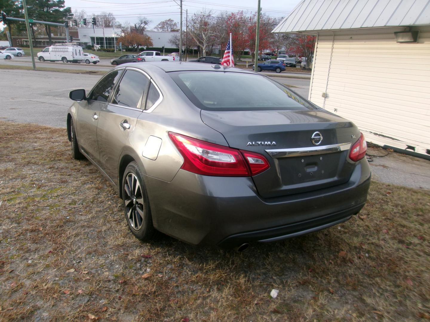 2017 Gray Nissan Altima 2.5 S (1N4AL3AP4HC) with an 2.5L L4 DOHC 16V engine, CVT transmission, located at 2553 Airline Blvd, Portsmouth, VA, 23701, (757) 488-8331, 36.813889, -76.357597 - ***VEHICLE TERMS*** Down Payment: $899 Weekly Payment: $115 APR: 23.9% Repayment Terms: 42 Months *** CALL ELIZABETH SMITH - DIRECTOR OF MARKETING @ 757-488-8331 TO SCHEDULE YOUR APPOINTMENT TODAY AND GET PRE-APPROVED RIGHT OVER THE PHONE*** - Photo#7