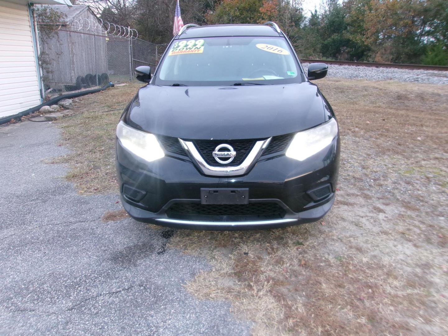 2016 Black Nissan Rogue SV AWD (KNMAT2MV8GP) with an 2.5L L4 DOHC 16V engine, CVT transmission, located at 2553 Airline Blvd, Portsmouth, VA, 23701, (757) 488-8331, 36.813889, -76.357597 - ***VEHICLE TERMS*** Down Payment: $999 Weekly Payment: $115 APR: 23.9% Repayment Terms: 42 Months *** CALL ELIZABETH SMITH - DIRECTOR OF MARKETING @ 757-488-8331 TO SCHEDULE YOUR APPOINTMENT TODAY AND GET PRE-APPROVED RIGHT OVER THE PHONE*** - Photo#2
