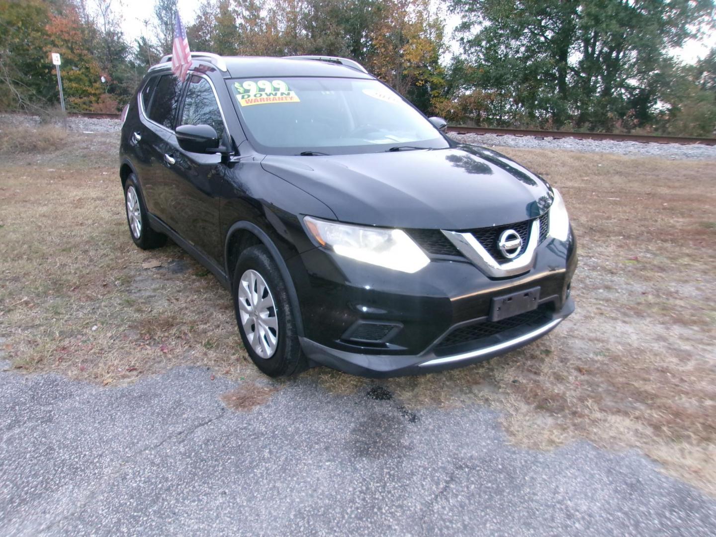 2016 Black Nissan Rogue SV AWD (KNMAT2MV8GP) with an 2.5L L4 DOHC 16V engine, CVT transmission, located at 2553 Airline Blvd, Portsmouth, VA, 23701, (757) 488-8331, 36.813889, -76.357597 - ***VEHICLE TERMS*** Down Payment: $999 Weekly Payment: $115 APR: 23.9% Repayment Terms: 42 Months *** CALL ELIZABETH SMITH - DIRECTOR OF MARKETING @ 757-488-8331 TO SCHEDULE YOUR APPOINTMENT TODAY AND GET PRE-APPROVED RIGHT OVER THE PHONE*** - Photo#3