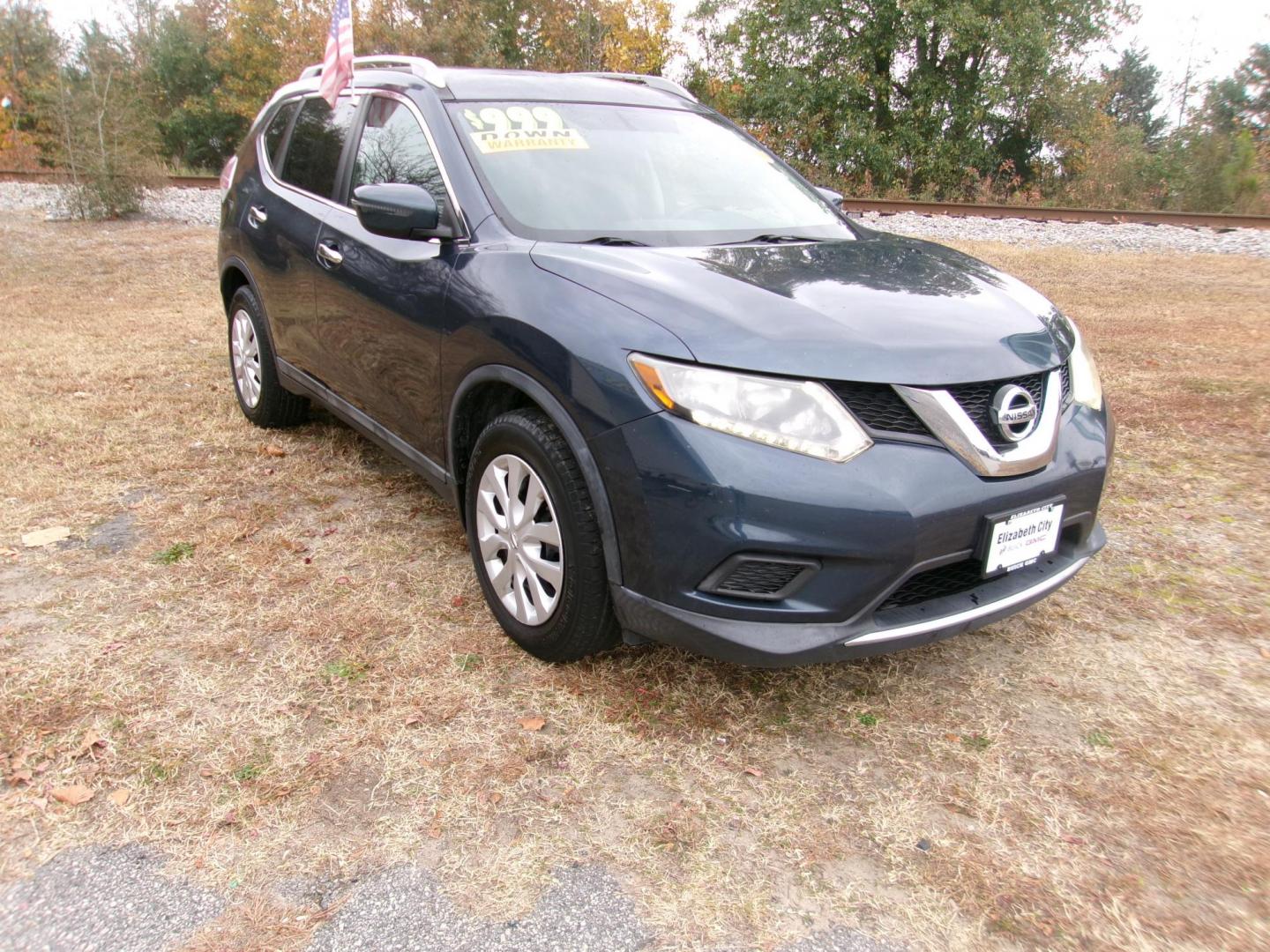 2016 Blue Nissan Rogue S 2WD (5N1AT2MT7GC) with an 2.5L L4 DOHC 16V engine, CVT transmission, located at 2553 Airline Blvd, Portsmouth, VA, 23701, (757) 488-8331, 36.813889, -76.357597 - ***VEHICLE TERMS*** Down Payment: $999 Weekly Payment: $115 APR: 23.9% Repayment Terms: 42 Months *** CALL ELIZABETH SMITH - DIRECTOR OF MARKETING @ 757-488-8331 TO SCHEDULE YOUR APPOINTMENT TODAY AND GET PRE-APPROVED RIGHT OVER THE PHONE*** - Photo#3