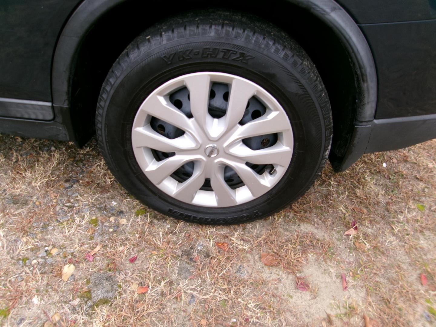 2016 Blue Nissan Rogue S 2WD (5N1AT2MT7GC) with an 2.5L L4 DOHC 16V engine, CVT transmission, located at 2553 Airline Blvd, Portsmouth, VA, 23701, (757) 488-8331, 36.813889, -76.357597 - ***VEHICLE TERMS*** Down Payment: $999 Weekly Payment: $115 APR: 23.9% Repayment Terms: 42 Months *** CALL ELIZABETH SMITH - DIRECTOR OF MARKETING @ 757-488-8331 TO SCHEDULE YOUR APPOINTMENT TODAY AND GET PRE-APPROVED RIGHT OVER THE PHONE*** - Photo#8