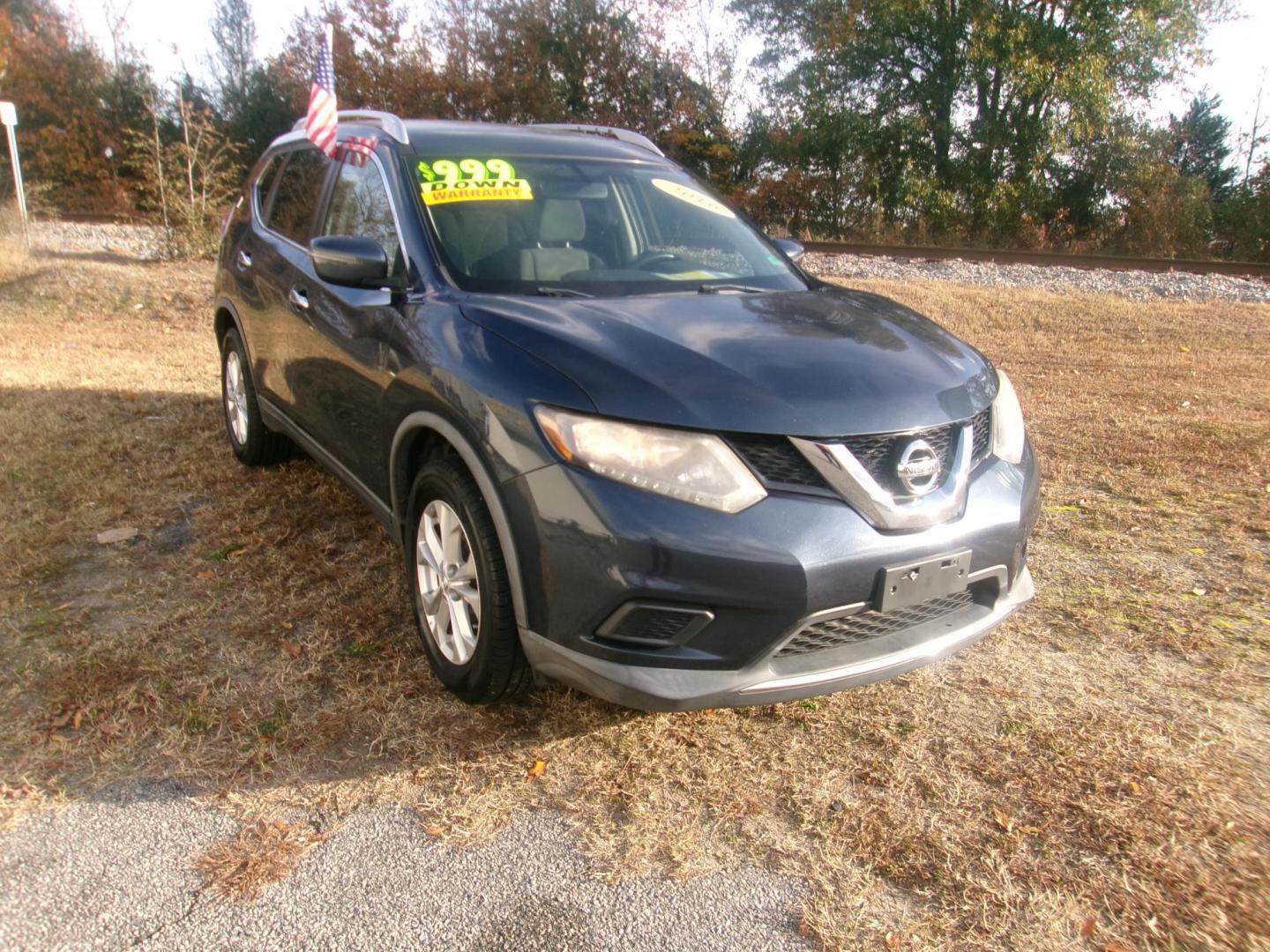2016 Blue Nissan Rogue SV AWD (KNMAT2MV1GP) with an 2.5L L4 DOHC 16V engine, CVT transmission, located at 2553 Airline Blvd, Portsmouth, VA, 23701, (757) 488-8331, 36.813889, -76.357597 - ***VEHICLE TERMS*** Down Payment: $999 Weekly Payment: $115 APR: 23.9% Repayment Terms: 42 Months *** CALL ELIZABETH SMITH - DIRECTOR OF MARKETING @ 757-488-8331 TO SCHEDULE YOUR APPOINTMENT TODAY AND GET PRE-APPROVED RIGHT OVER THE PHONE*** - Photo#3
