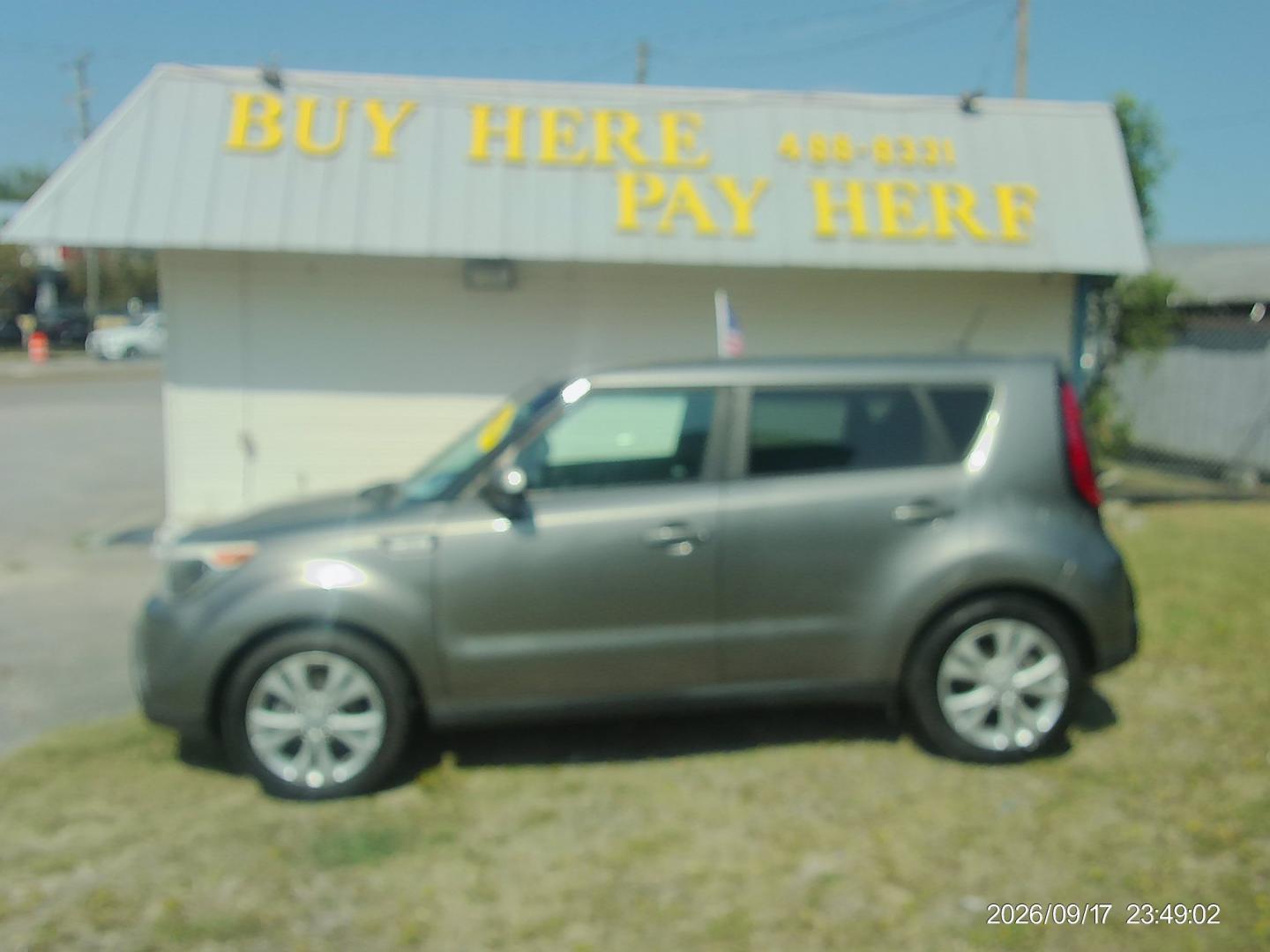 2016 Gray Kia Soul + (KNDJP3A54G7) with an 2.0L L4 DOHC 16V engine, 6A transmission, located at 2553 Airline Blvd, Portsmouth, VA, 23701, (757) 488-8331, 36.813889, -76.357597 - ***VEHICLE TERMS*** Down Payment: $699 Weekly Payment: $110 APR: 23.9% Repayment Terms: 42 Months *** CALL ELIZABETH SMITH - DIRECTOR OF MARKETING @ 757-488-8331 TO SCHEDULE YOUR APPOINTMENT TODAY AND GET PRE-APPROVED RIGHT OVER THE PHONE***- Photo#0