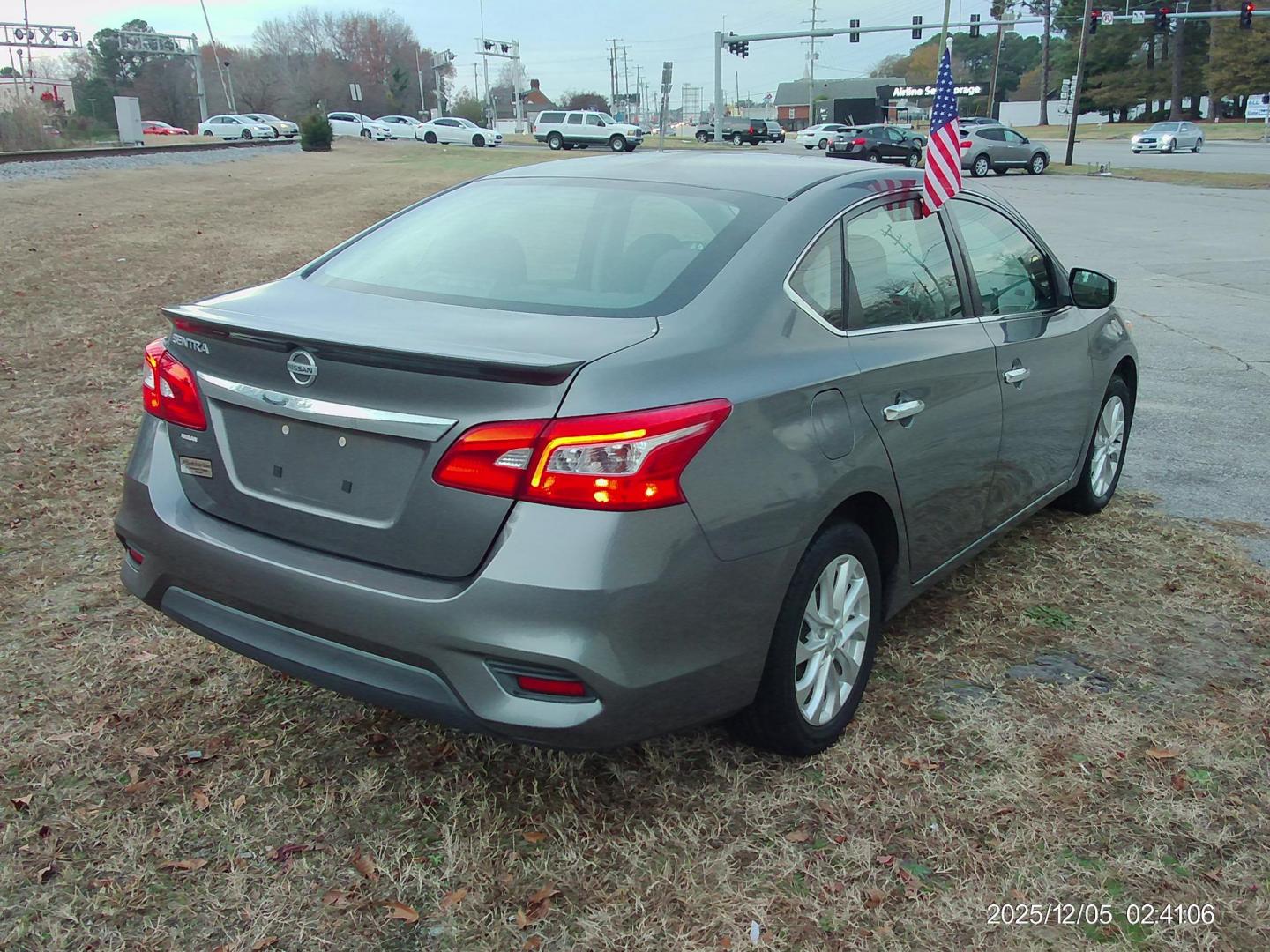 2017 Gray Nissan Sentra S 6MT (3N1AB7AP7HY) with an 1.8L L4 SFI DOHC 16V engine, 6M transmission, located at 2553 Airline Blvd, Portsmouth, VA, 23701, (757) 488-8331, 36.813889, -76.357597 - ***VEHICLE TERMS*** Down Payment: $899 Weekly Payment: $110 APR: 23.9% Repayment Terms: 42 Months *** CALL ELIZABETH SMITH - DIRECTOR OF MARKETING @ 757-488-8331 TO SCHEDULE YOUR APPOINTMENT TODAY AND GET PRE-APPROVED RIGHT OVER THE PHONE*** - Photo#5