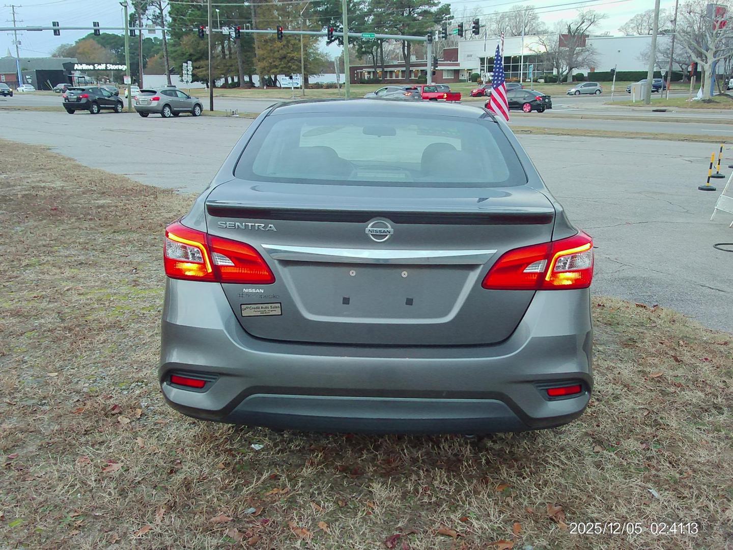 2017 Gray Nissan Sentra S 6MT (3N1AB7AP7HY) with an 1.8L L4 SFI DOHC 16V engine, 6M transmission, located at 2553 Airline Blvd, Portsmouth, VA, 23701, (757) 488-8331, 36.813889, -76.357597 - ***VEHICLE TERMS*** Down Payment: $899 Weekly Payment: $110 APR: 23.9% Repayment Terms: 42 Months *** CALL ELIZABETH SMITH - DIRECTOR OF MARKETING @ 757-488-8331 TO SCHEDULE YOUR APPOINTMENT TODAY AND GET PRE-APPROVED RIGHT OVER THE PHONE*** - Photo#6