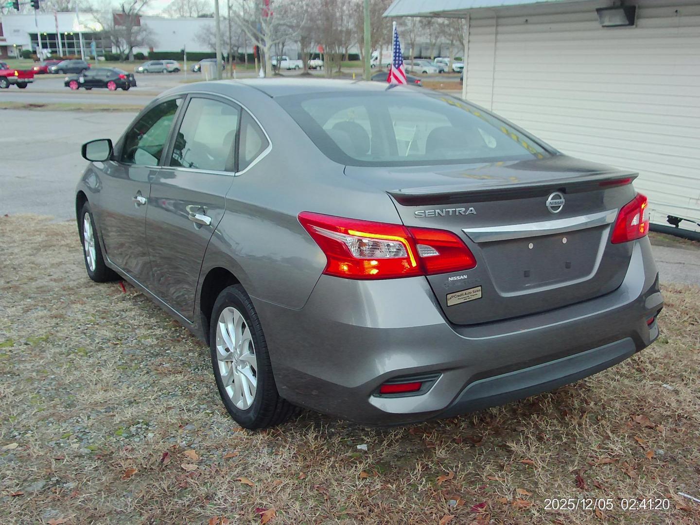 2017 Gray Nissan Sentra S 6MT (3N1AB7AP7HY) with an 1.8L L4 SFI DOHC 16V engine, 6M transmission, located at 2553 Airline Blvd, Portsmouth, VA, 23701, (757) 488-8331, 36.813889, -76.357597 - ***VEHICLE TERMS*** Down Payment: $899 Weekly Payment: $110 APR: 23.9% Repayment Terms: 42 Months *** CALL ELIZABETH SMITH - DIRECTOR OF MARKETING @ 757-488-8331 TO SCHEDULE YOUR APPOINTMENT TODAY AND GET PRE-APPROVED RIGHT OVER THE PHONE*** - Photo#7