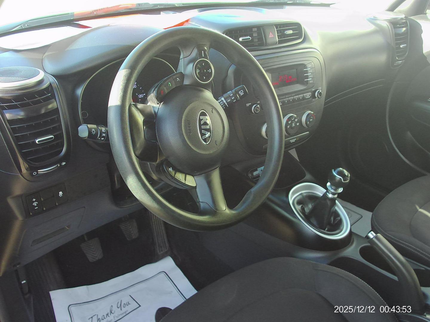 2016 Green Kia Soul Base 6A (KNDJN2A29G7) with an 1.6L L4 DOHC 16V engine, Manual transmission, located at 2553 Airline Blvd, Portsmouth, VA, 23701, (757) 488-8331, 36.813889, -76.357597 - Photo#7