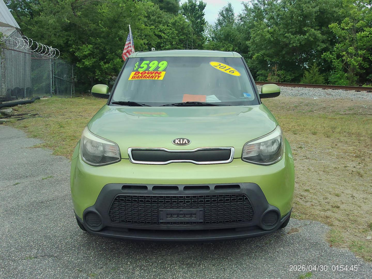 2016 Green Kia Soul Base 6A (KNDJN2A29G7) with an 1.6L L4 DOHC 16V engine, Manual transmission, located at 2553 Airline Blvd, Portsmouth, VA, 23701, (757) 488-8331, 36.813889, -76.357597 - ***VEHICLE TERMS*** Down Payment: $599 Weekly Payment: $105 APR: 23.9% Repayment Terms: 42 Months *** CALL ELIZABETH SMITH - DIRECTOR OF MARKETING @ 757-488-8331 TO SCHEDULE YOUR APPOINTMENT TODAY AND GET PRE-APPROVED RIGHT OVER THE PHONE*** - Photo#2
