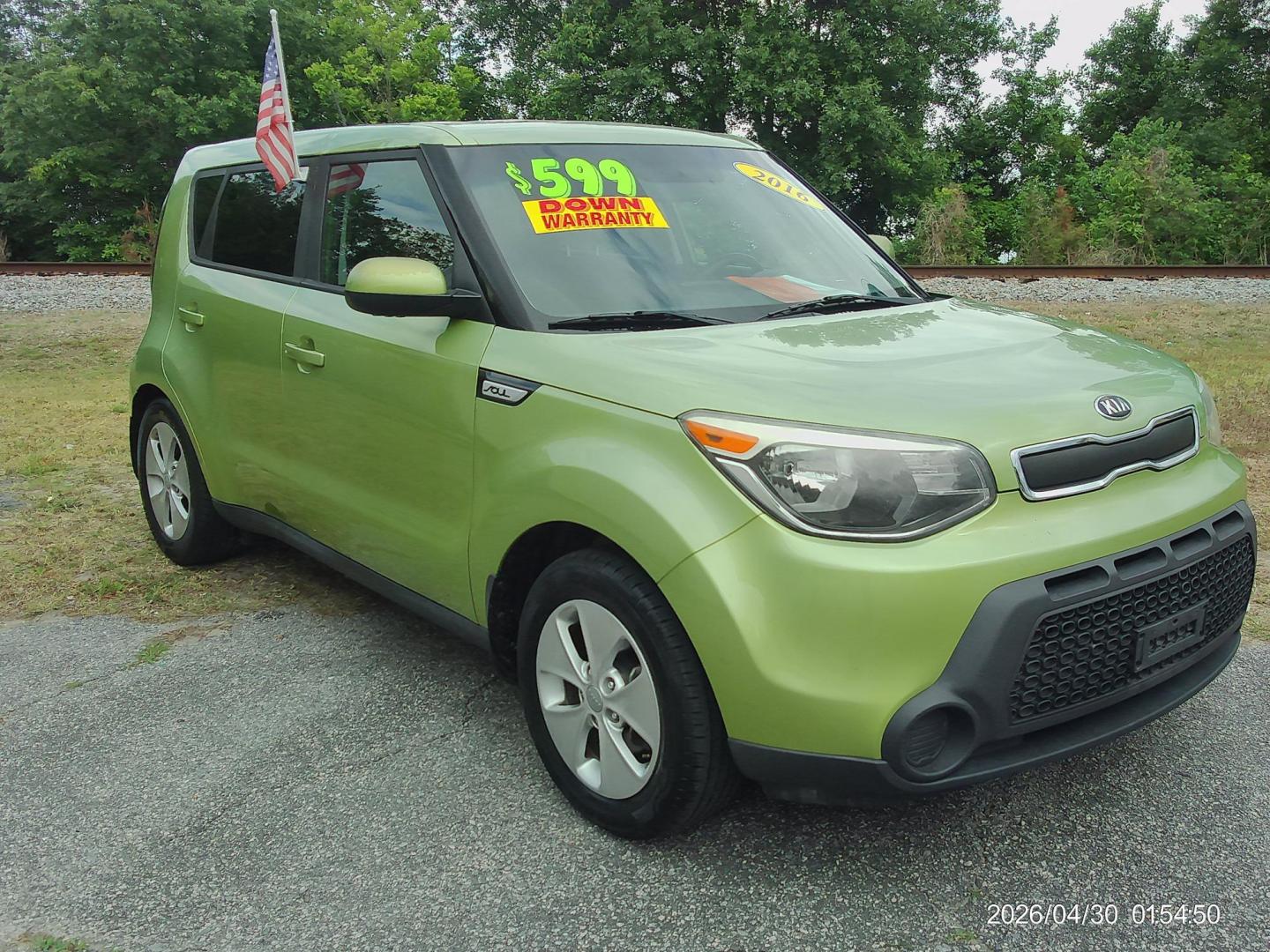 2016 Green Kia Soul Base 6A (KNDJN2A29G7) with an 1.6L L4 DOHC 16V engine, Manual transmission, located at 2553 Airline Blvd, Portsmouth, VA, 23701, (757) 488-8331, 36.813889, -76.357597 - ***VEHICLE TERMS*** Down Payment: $599 Weekly Payment: $105 APR: 23.9% Repayment Terms: 42 Months *** CALL ELIZABETH SMITH - DIRECTOR OF MARKETING @ 757-488-8331 TO SCHEDULE YOUR APPOINTMENT TODAY AND GET PRE-APPROVED RIGHT OVER THE PHONE*** - Photo#3