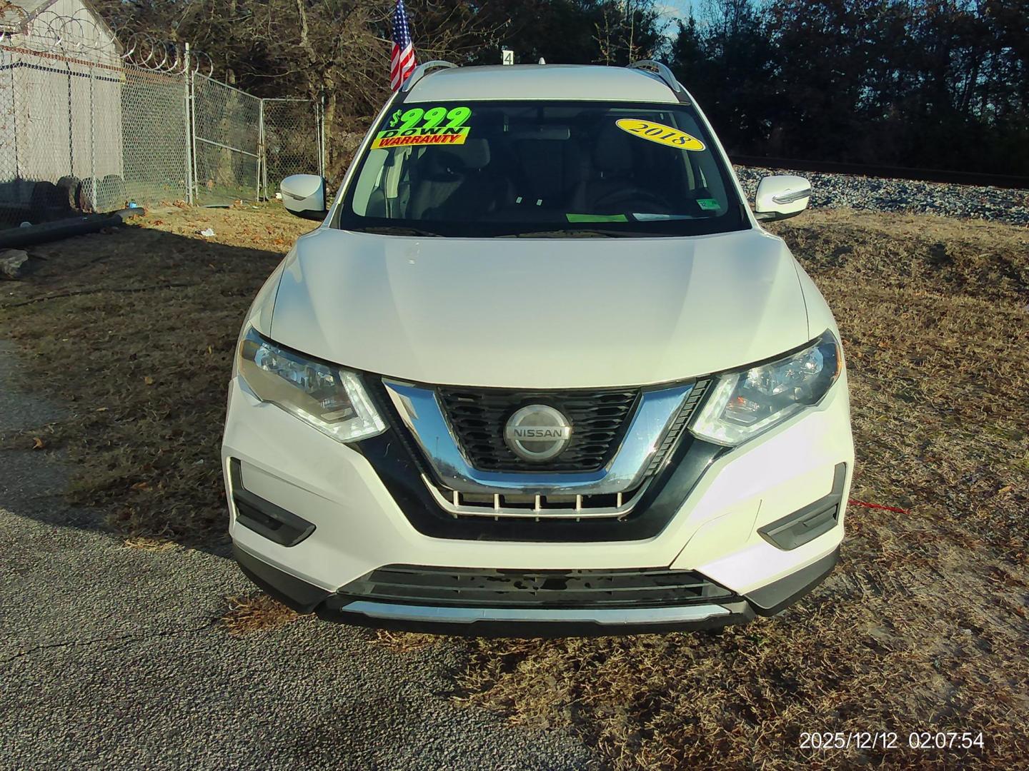 2018 White Nissan Rogue S 2WD (KNMAT2MTXJP) with an 2.5L L4 DOHC 16V engine, CVT transmission, located at 2553 Airline Blvd, Portsmouth, VA, 23701, (757) 488-8331, 36.813889, -76.357597 - ***VEHICLE TERMS*** Down Payment: $999 Weekly Payment: $115 APR: 23.9% Repayment Terms: 42 Months *** CALL ELIZABETH SMITH - DIRECTOR OF MARKETING @ 757-488-8331 TO SCHEDULE YOUR APPOINTMENT TODAY AND GET PRE-APPROVED RIGHT OVER THE PHONE*** - Photo#2