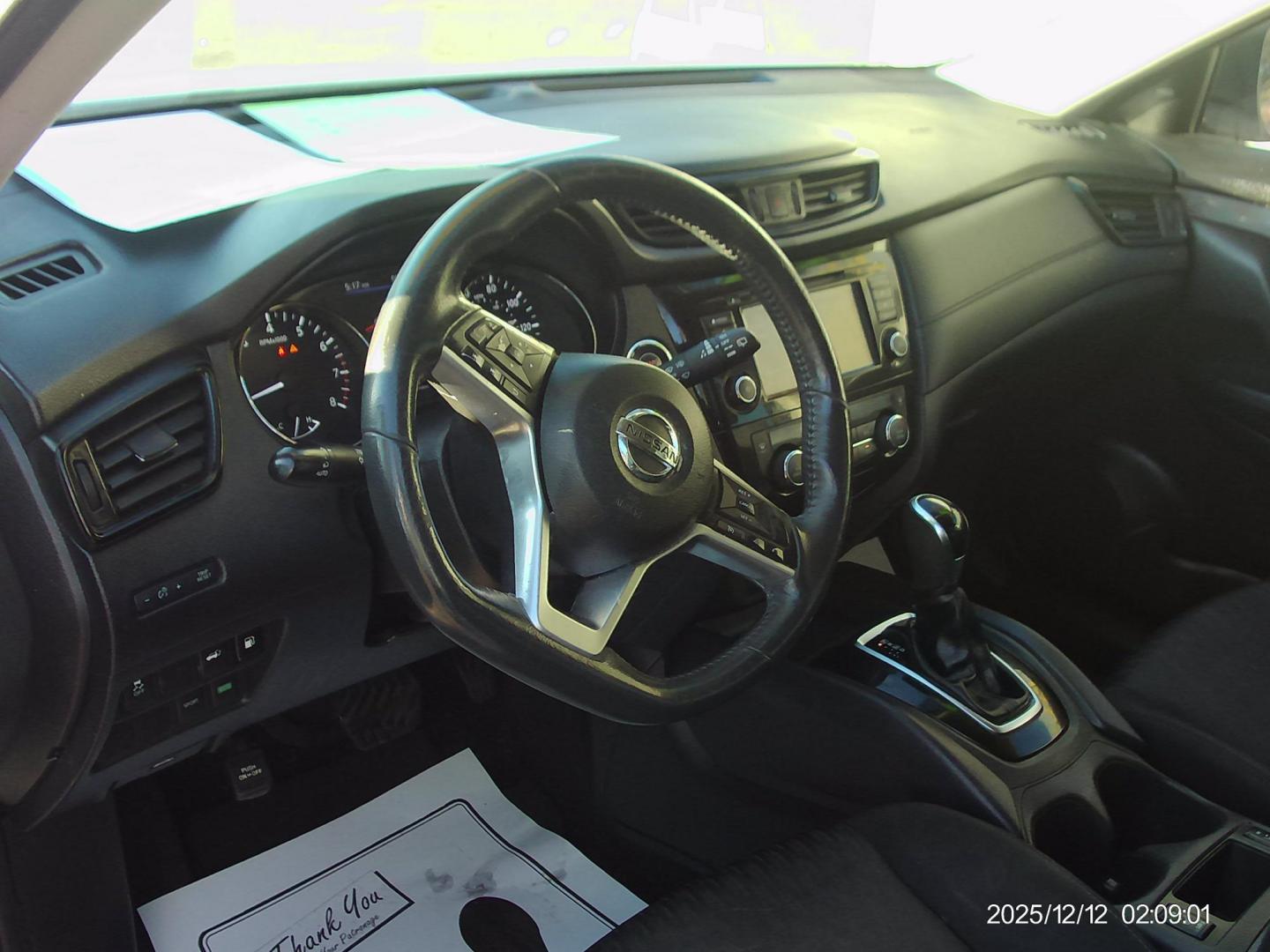 2018 White Nissan Rogue S 2WD (KNMAT2MTXJP) with an 2.5L L4 DOHC 16V engine, CVT transmission, located at 2553 Airline Blvd, Portsmouth, VA, 23701, (757) 488-8331, 36.813889, -76.357597 - ***VEHICLE TERMS*** Down Payment: $999 Weekly Payment: $115 APR: 23.9% Repayment Terms: 42 Months *** CALL ELIZABETH SMITH - DIRECTOR OF MARKETING @ 757-488-8331 TO SCHEDULE YOUR APPOINTMENT TODAY AND GET PRE-APPROVED RIGHT OVER THE PHONE*** - Photo#6