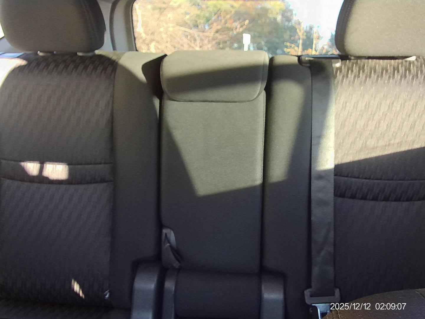 2018 White Nissan Rogue S 2WD (KNMAT2MTXJP) with an 2.5L L4 DOHC 16V engine, CVT transmission, located at 2553 Airline Blvd, Portsmouth, VA, 23701, (757) 488-8331, 36.813889, -76.357597 - ***VEHICLE TERMS*** Down Payment: $999 Weekly Payment: $115 APR: 23.9% Repayment Terms: 42 Months *** CALL ELIZABETH SMITH - DIRECTOR OF MARKETING @ 757-488-8331 TO SCHEDULE YOUR APPOINTMENT TODAY AND GET PRE-APPROVED RIGHT OVER THE PHONE*** - Photo#8