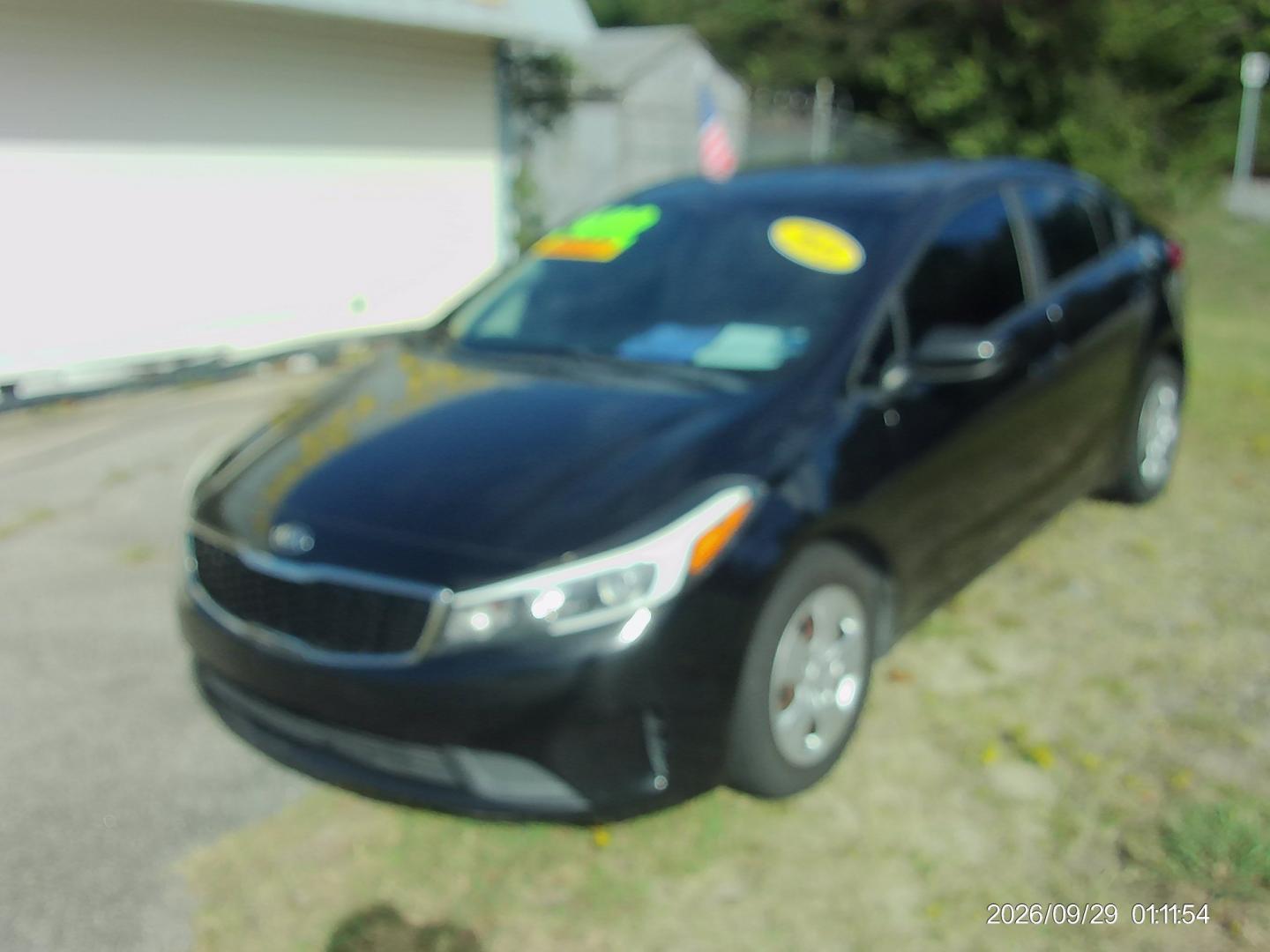 2018 Black Kia Forte LX 6M (3KPFK4A74JE) with an 2.0L L4 DOHC 16V engine, 6M transmission, located at 2553 Airline Blvd, Portsmouth, VA, 23701, (757) 488-8331, 36.813889, -76.357597- Photo#1
