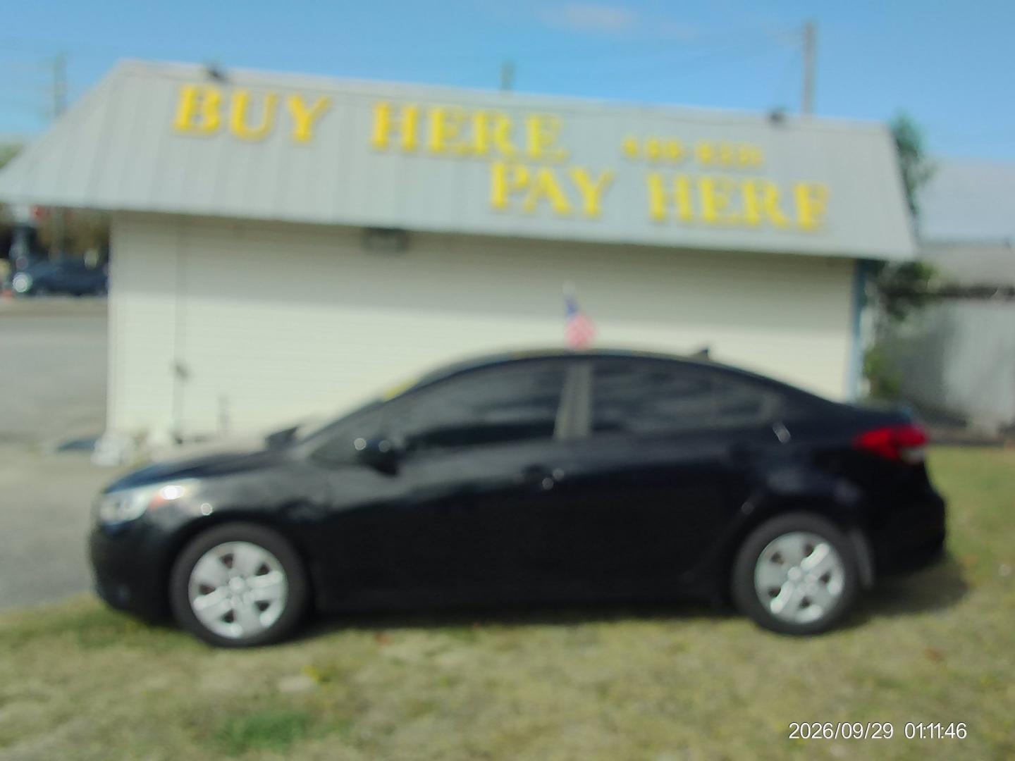 2018 Black Kia Forte LX 6M (3KPFK4A74JE) with an 2.0L L4 DOHC 16V engine, 6M transmission, located at 2553 Airline Blvd, Portsmouth, VA, 23701, (757) 488-8331, 36.813889, -76.357597- Photo#0