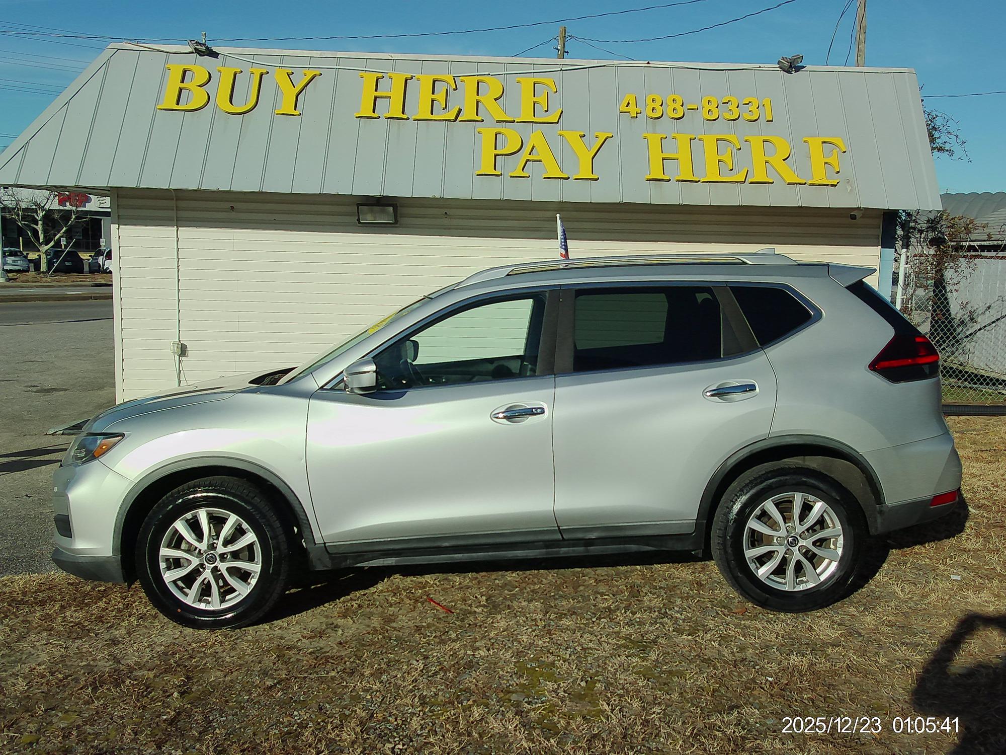 photo of 2018 Nissan Rogue S AWD