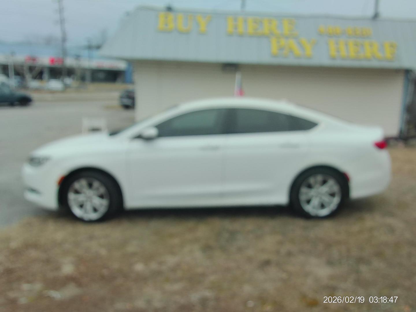 2015 White Chrysler 200 Limited (1C3CCCAB2FN) with an 2.4L L4 DOHC 16V engine, 9-Speed Automatic transmission, located at 2553 Airline Blvd, Portsmouth, VA, 23701, (757) 488-8331, 36.813889, -76.357597 - ***VEHICLE TERMS*** Down Payment: $599 Weekly Payment: $100 APR: 23.9% Repayment Terms: 42 Months *** CALL ELIZABETH SMITH - DIRECTOR OF MARKETING @ 757-488-8331 TO SCHEDULE YOUR APPOINTMENT TODAY AND GET PRE-APPROVED RIGHT OVER THE PHONE*** - Photo#0