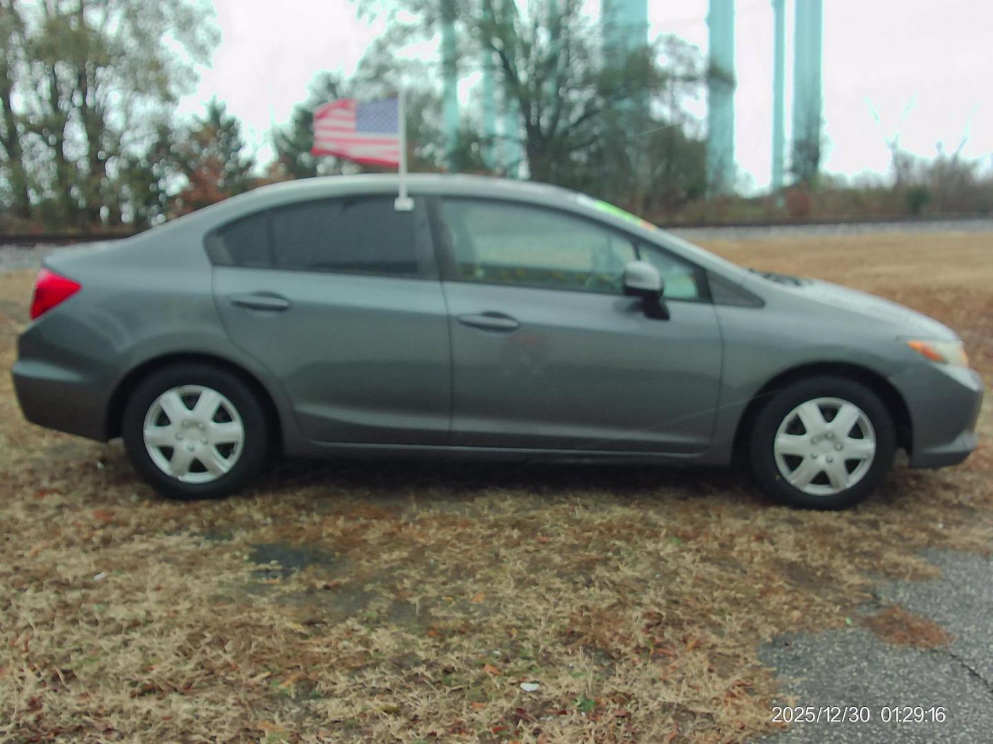 2012 Gray Honda Civic LX Sedan 5-Speed AT (19XFB2F59CE) with an 1.8L L4 SOHC 16V engine, 5-Speed Automatic transmission, located at 2553 Airline Blvd, Portsmouth, VA, 23701, (757) 488-8331, 36.813889, -76.357597 - ***VEHICLE TERMS*** Down Payment: $799 Weekly Payment: $110 APR: 23.9% Repayment Terms: 42 Months *** CALL ELIZABETH SMITH - DIRECTOR OF MARKETING @ 757-488-8331 TO SCHEDULE YOUR APPOINTMENT TODAY AND GET PRE-APPROVED RIGHT OVER THE PHONE*** - Photo#4