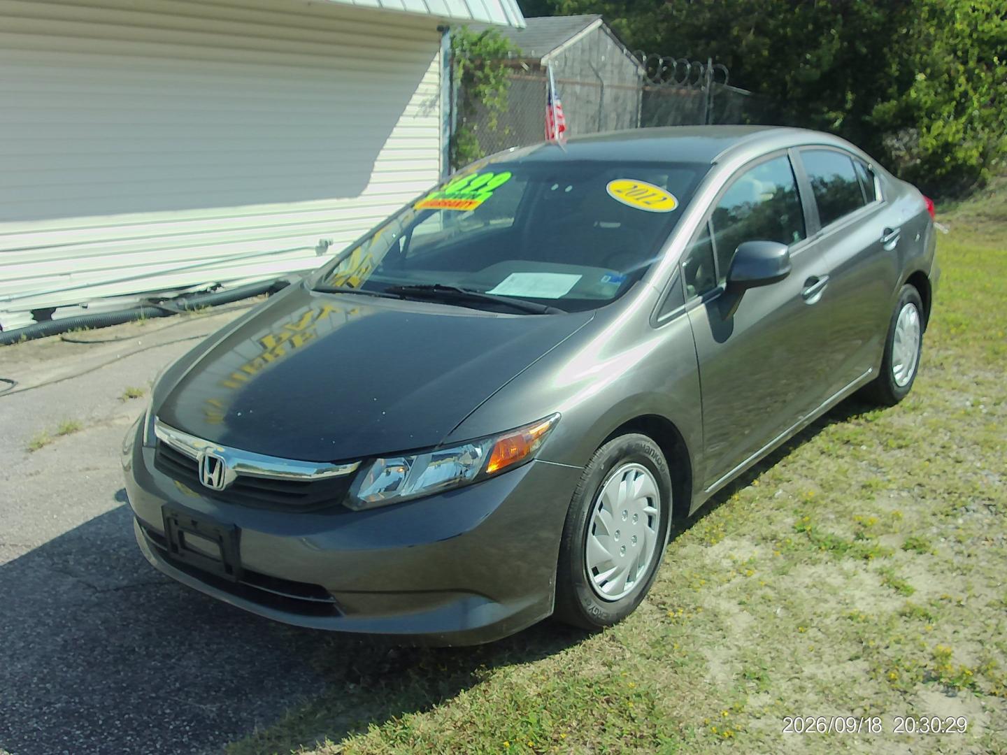 2012 Gray Honda Civic LX Sedan 5-Speed AT (19XFB2F59CE) with an 1.8L L4 SOHC 16V engine, 5-Speed Automatic transmission, located at 2553 Airline Blvd, Portsmouth, VA, 23701, (757) 488-8331, 36.813889, -76.357597 - ***VEHICLE TERMS*** Down Payment: $699 Weekly Payment: $110 APR: 23.9% Repayment Terms: 42 Months *** CALL ELIZABETH SMITH - DIRECTOR OF MARKETING @ 757-488-8331 TO SCHEDULE YOUR APPOINTMENT TODAY AND GET PRE-APPROVED RIGHT OVER THE PHONE***- Photo#1
