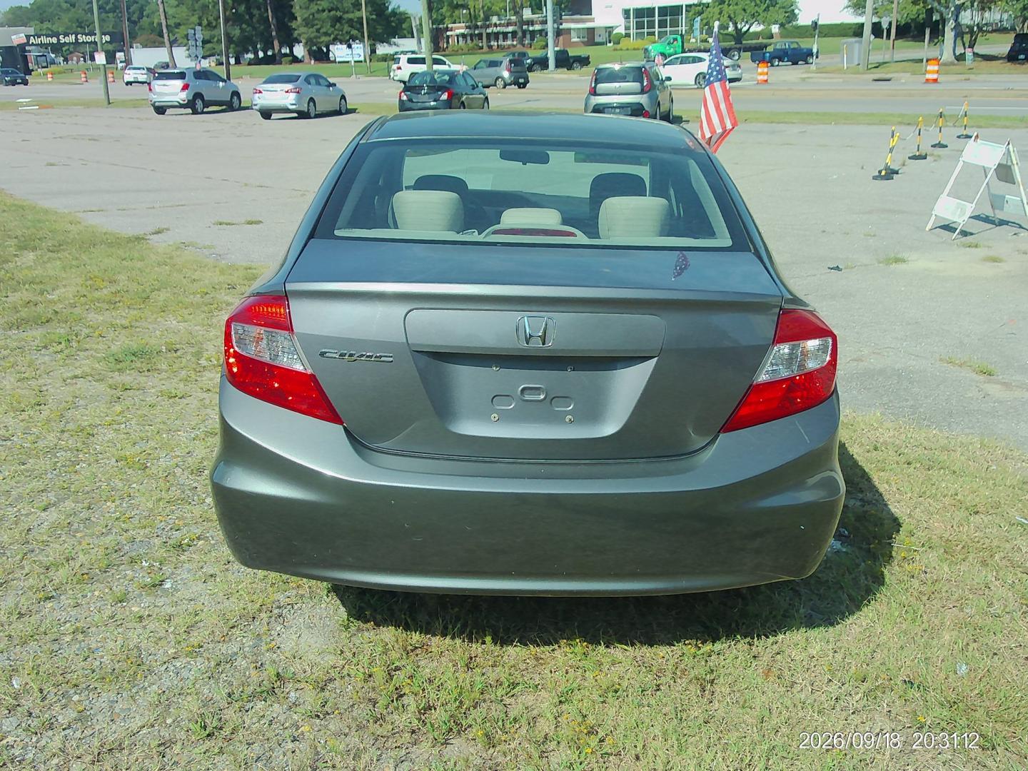 2012 Gray Honda Civic LX Sedan 5-Speed AT (19XFB2F59CE) with an 1.8L L4 SOHC 16V engine, 5-Speed Automatic transmission, located at 2553 Airline Blvd, Portsmouth, VA, 23701, (757) 488-8331, 36.813889, -76.357597 - ***VEHICLE TERMS*** Down Payment: $699 Weekly Payment: $110 APR: 23.9% Repayment Terms: 42 Months *** CALL ELIZABETH SMITH - DIRECTOR OF MARKETING @ 757-488-8331 TO SCHEDULE YOUR APPOINTMENT TODAY AND GET PRE-APPROVED RIGHT OVER THE PHONE***- Photo#6