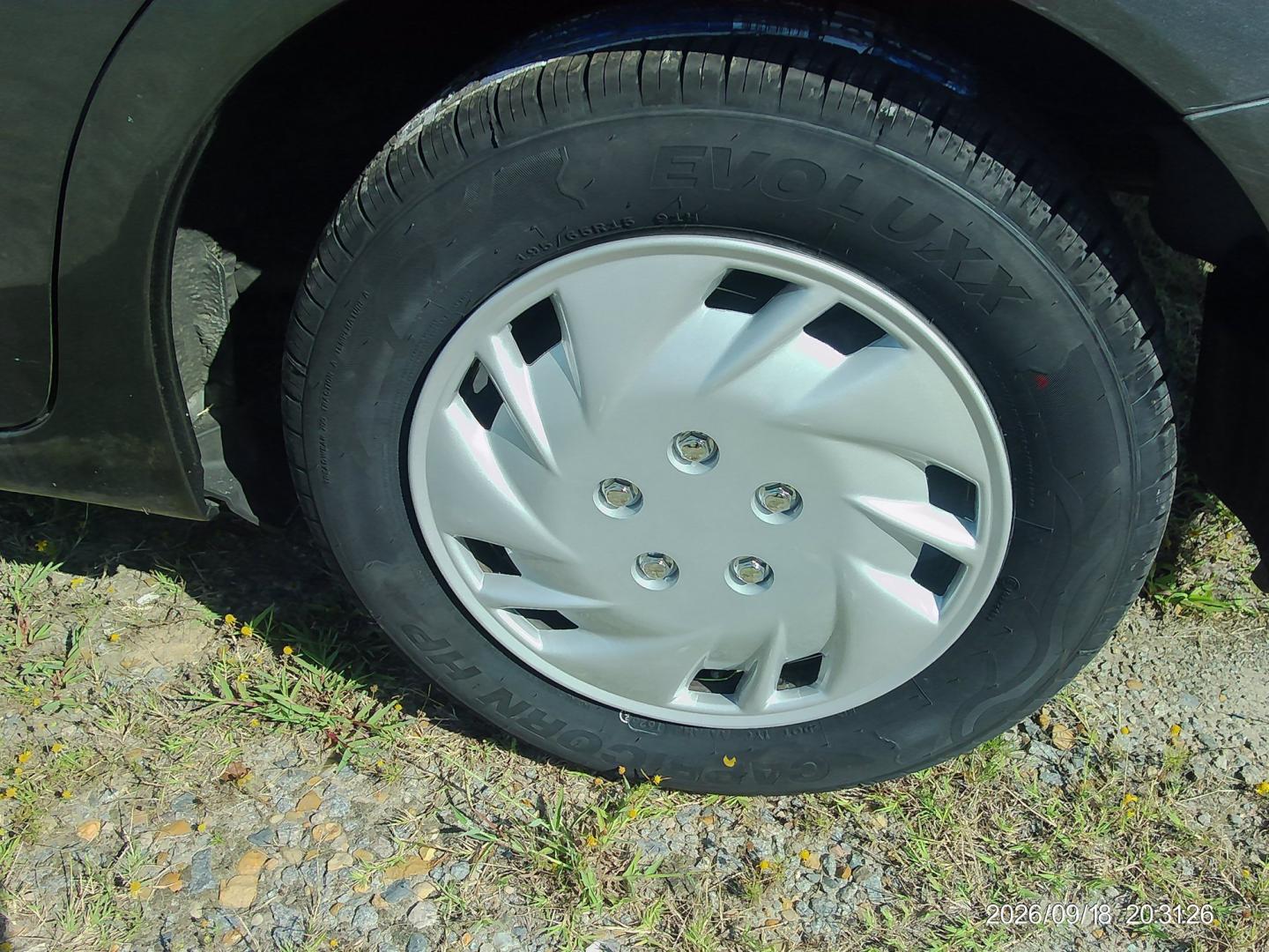 2012 Gray Honda Civic LX Sedan 5-Speed AT (19XFB2F59CE) with an 1.8L L4 SOHC 16V engine, 5-Speed Automatic transmission, located at 2553 Airline Blvd, Portsmouth, VA, 23701, (757) 488-8331, 36.813889, -76.357597 - ***VEHICLE TERMS*** Down Payment: $699 Weekly Payment: $110 APR: 23.9% Repayment Terms: 42 Months *** CALL ELIZABETH SMITH - DIRECTOR OF MARKETING @ 757-488-8331 TO SCHEDULE YOUR APPOINTMENT TODAY AND GET PRE-APPROVED RIGHT OVER THE PHONE***- Photo#8
