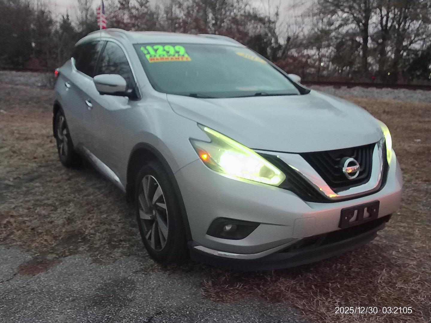 2017 Silver Nissan Murano Platinum AWD (5N1AZ2MH8HN) with an 3.5L V6 DOHC 24V engine, CVT transmission, located at 2553 Airline Blvd, Portsmouth, VA, 23701, (757) 488-8331, 36.813889, -76.357597 - ***VEHICLE TERMS*** Down Payment: $1299 Weekly Payment: $120 APR: 23.9% Repayment Terms: 42 Months *** CALL ELIZABETH SMITH - DIRECTOR OF MARKETING @ 757-488-8331 TO SCHEDULE YOUR APPOINTMENT TODAY AND GET PRE-APPROVED RIGHT OVER THE PHONE*** - Photo#3