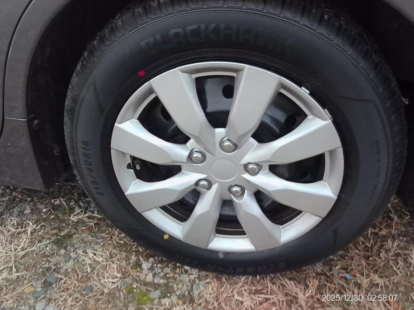 2018 Gray Nissan Altima 2.5 (1N4AL3AP8JC) with an 2.5L L4 DOHC 16V engine, CVT transmission, located at 2553 Airline Blvd, Portsmouth, VA, 23701, (757) 488-8331, 36.813889, -76.357597 - ***VEHICLE TERMS*** Down Payment: $999 Weekly Payment: $115 APR: 23.9% Repayment Terms: 42 Months *** CALL ELIZABETH SMITH - DIRECTOR OF MARKETING @ 757-488-8331 TO SCHEDULE YOUR APPOINTMENT TODAY AND GET PRE-APPROVED RIGHT OVER THE PHONE*** - Photo#8