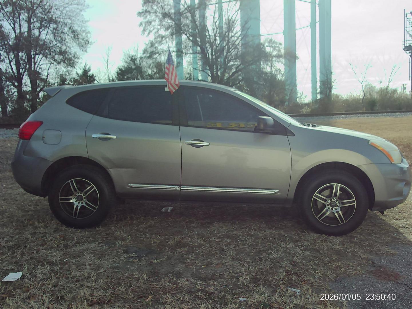 2011 Tan Nissan Rogue S 2WD (JN8AS5MT5BW) with an 2.5L L4 DOHC 16V engine, CVT transmission, located at 2553 Airline Blvd, Portsmouth, VA, 23701, (757) 488-8331, 36.813889, -76.357597 - ***VEHICLE TERMS*** Down Payment: $499 Weekly Payment: $90 APR: 23.9% Repayment Terms: 42 Months *** CALL ELIZABETH SMITH - DIRECTOR OF MARKETING @ 757-488-8331 TO SCHEDULE YOUR APPOINTMENT TODAY AND GET PRE-APPROVED RIGHT OVER THE PHONE*** - Photo#4