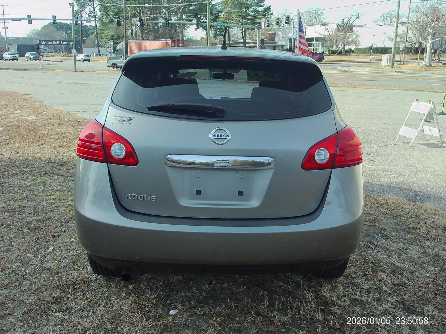 2011 Tan Nissan Rogue S 2WD (JN8AS5MT5BW) with an 2.5L L4 DOHC 16V engine, CVT transmission, located at 2553 Airline Blvd, Portsmouth, VA, 23701, (757) 488-8331, 36.813889, -76.357597 - ***VEHICLE TERMS*** Down Payment: $499 Weekly Payment: $90 APR: 23.9% Repayment Terms: 42 Months *** CALL ELIZABETH SMITH - DIRECTOR OF MARKETING @ 757-488-8331 TO SCHEDULE YOUR APPOINTMENT TODAY AND GET PRE-APPROVED RIGHT OVER THE PHONE*** - Photo#6