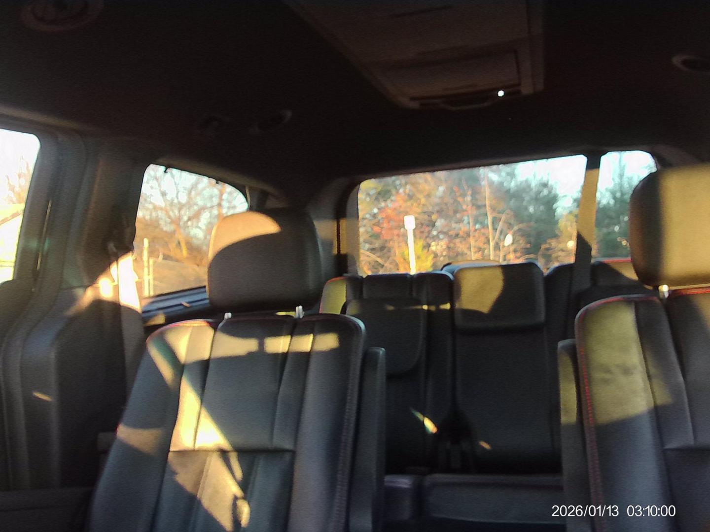 2017 Dodge Grand Caravan GT (2C4RDGEG4HR) with an 3.6L V6 DOHC 24V engine, 6A transmission, located at 2553 Airline Blvd, Portsmouth, VA, 23701, (757) 488-8331, 36.813889, -76.357597 - Photo#10