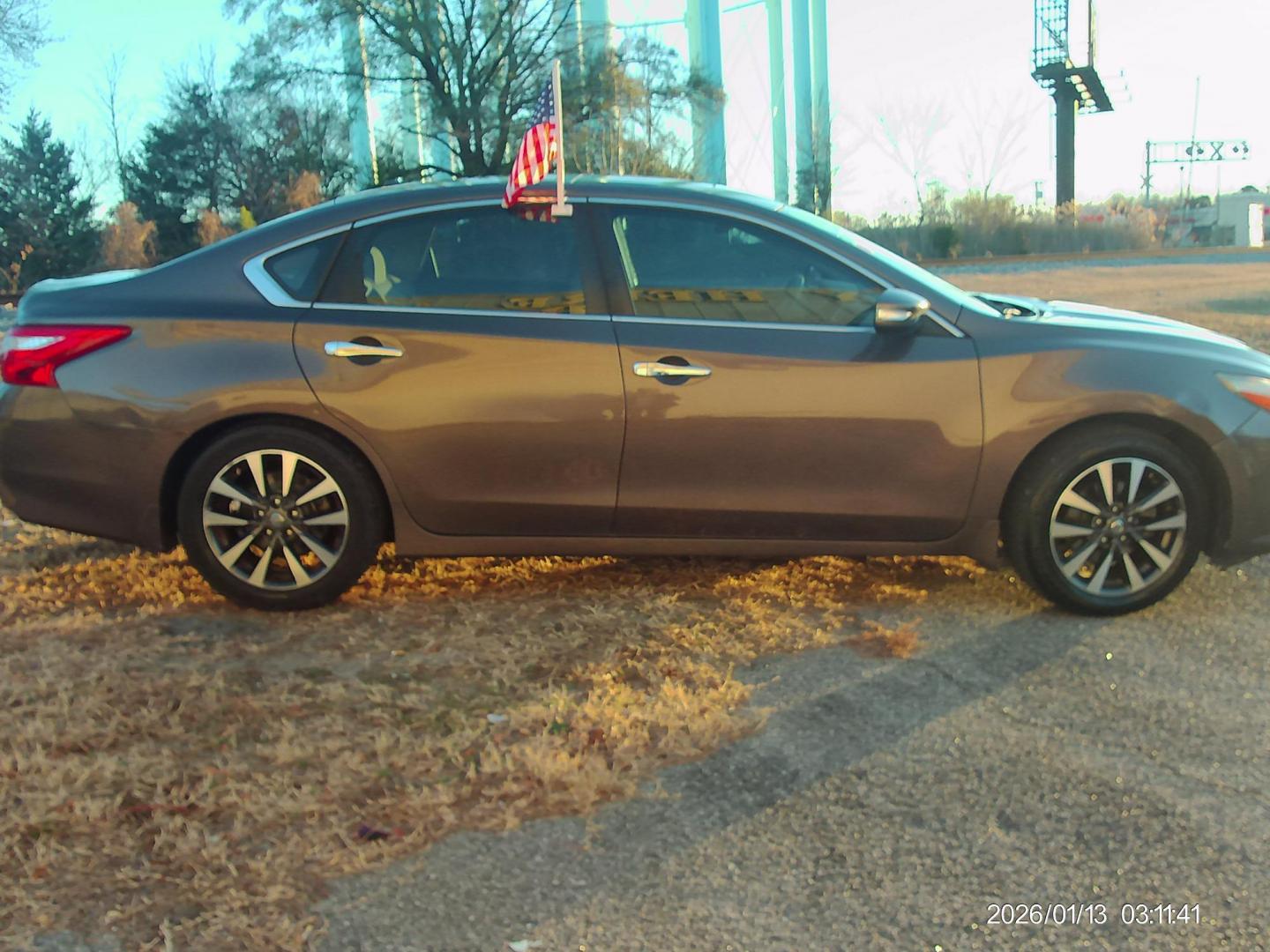2016 Tan Nissan Altima 2.5 SL (1N4AL3AP1GC) with an 2.5L L4 DOHC 16V engine, CVT transmission, located at 2553 Airline Blvd, Portsmouth, VA, 23701, (757) 488-8331, 36.813889, -76.357597 - ***VEHICLE TERMS*** Down Payment: $899 Weekly Payment: $110 APR: 23.9% Repayment Terms: 42 Months *** CALL ELIZABETH SMITH - DIRECTOR OF MARKETING @ 757-488-8331 TO SCHEDULE YOUR APPOINTMENT TODAY AND GET PRE-APPROVED RIGHT OVER THE PHONE*** - Photo#5