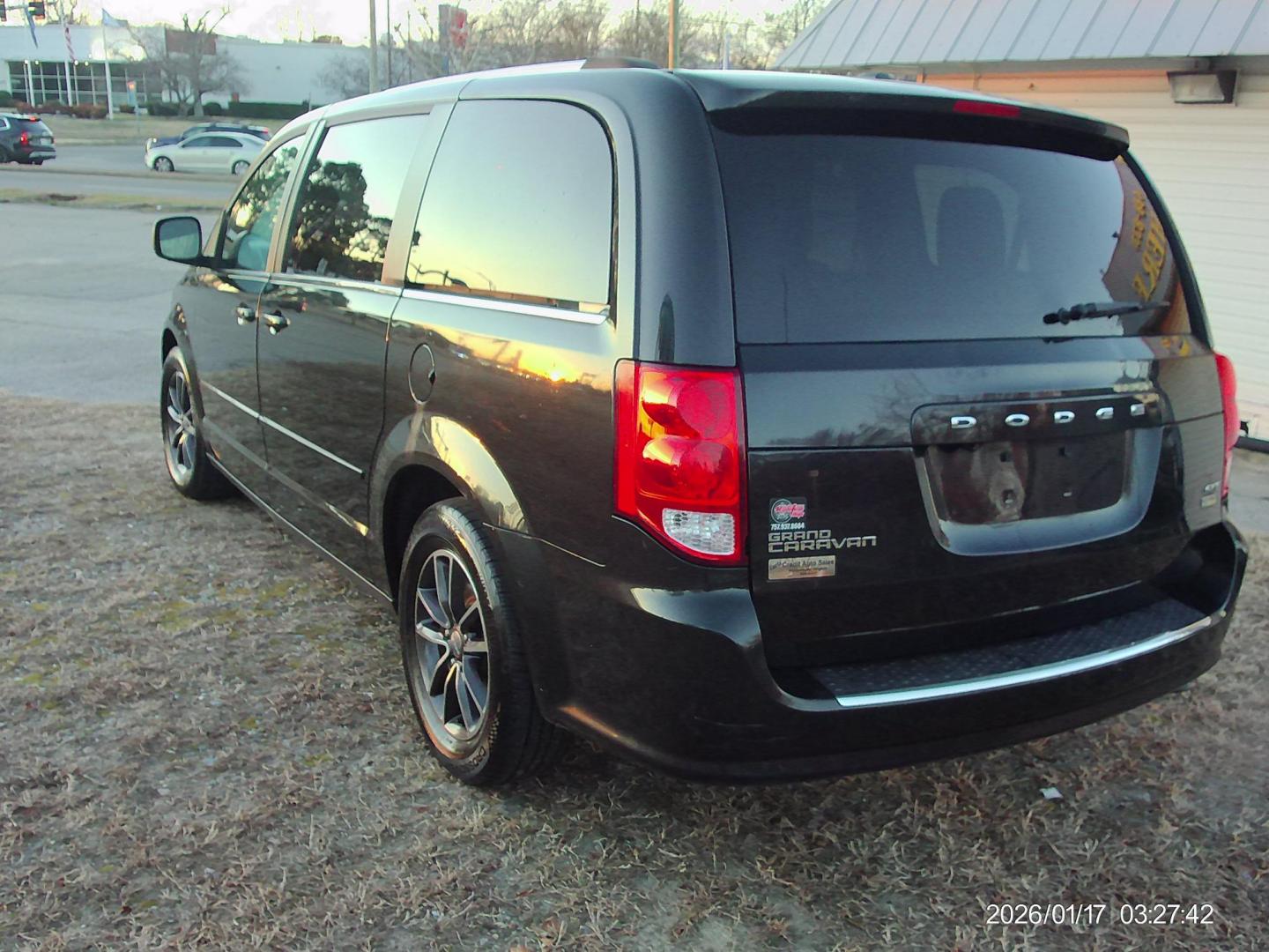 2017 Black Dodge Grand Caravan SXT (2C4RDGCG2HR) with an 3.6L V6 DOHC 24V engine, 6A transmission, located at 2553 Airline Blvd, Portsmouth, VA, 23701, (757) 488-8331, 36.813889, -76.357597 - ***VEHICLE TERMS*** Down Payment: $799 Weekly Payment: $110 APR: 23.9% Repayment Terms: 42 Months *** CALL ELIZABETH SMITH - DIRECTOR OF MARKETING @ 757-488-8331 TO SCHEDULE YOUR APPOINTMENT TODAY AND GET PRE-APPROVED RIGHT OVER THE PHONE*** - Photo#7