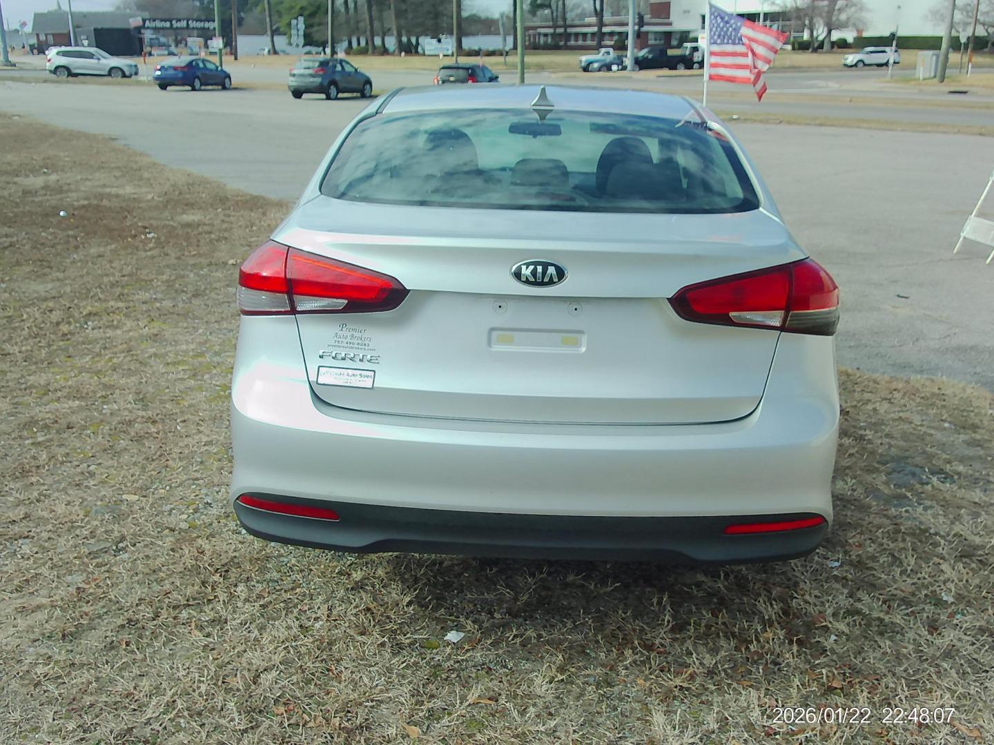 2017 Gray Kia Forte LX 6M (3KPFK4A76HE) with an 2.0L L4 DOHC 16V engine, 6M transmission, located at 2553 Airline Blvd, Portsmouth, VA, 23701, (757) 488-8331, 36.813889, -76.357597 - ***VEHICLE TERMS*** Down Payment: $599 Weekly Payment: $110 APR: 23.9% Repayment Terms: 42 Months *** CALL ELIZABETH SMITH - DIRECTOR OF MARKETING @ 757-488-8331 TO SCHEDULE YOUR APPOINTMENT TODAY AND GET PRE-APPROVED RIGHT OVER THE PHONE*** - Photo#6