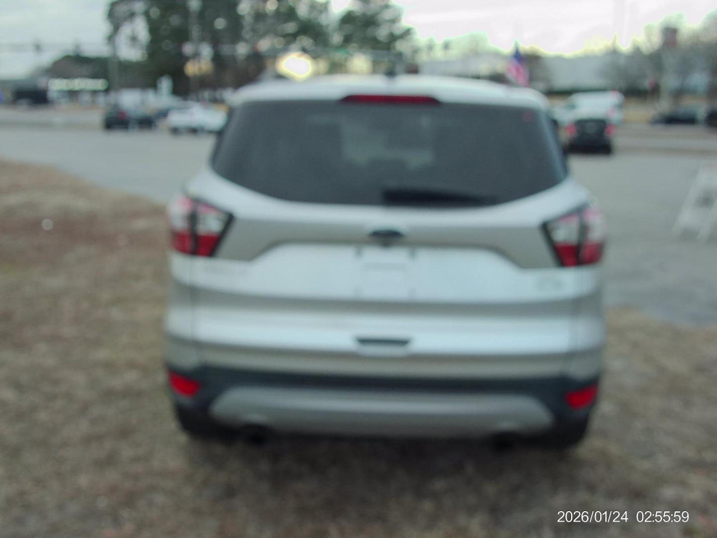 2018 Silver Ford Escape SEL 4WD (1FMCU9HD3JU) with an 1.5L L4 DOHC 16V engine, 6A transmission, located at 2553 Airline Blvd, Portsmouth, VA, 23701, (757) 488-8331, 36.813889, -76.357597 - Photo#6