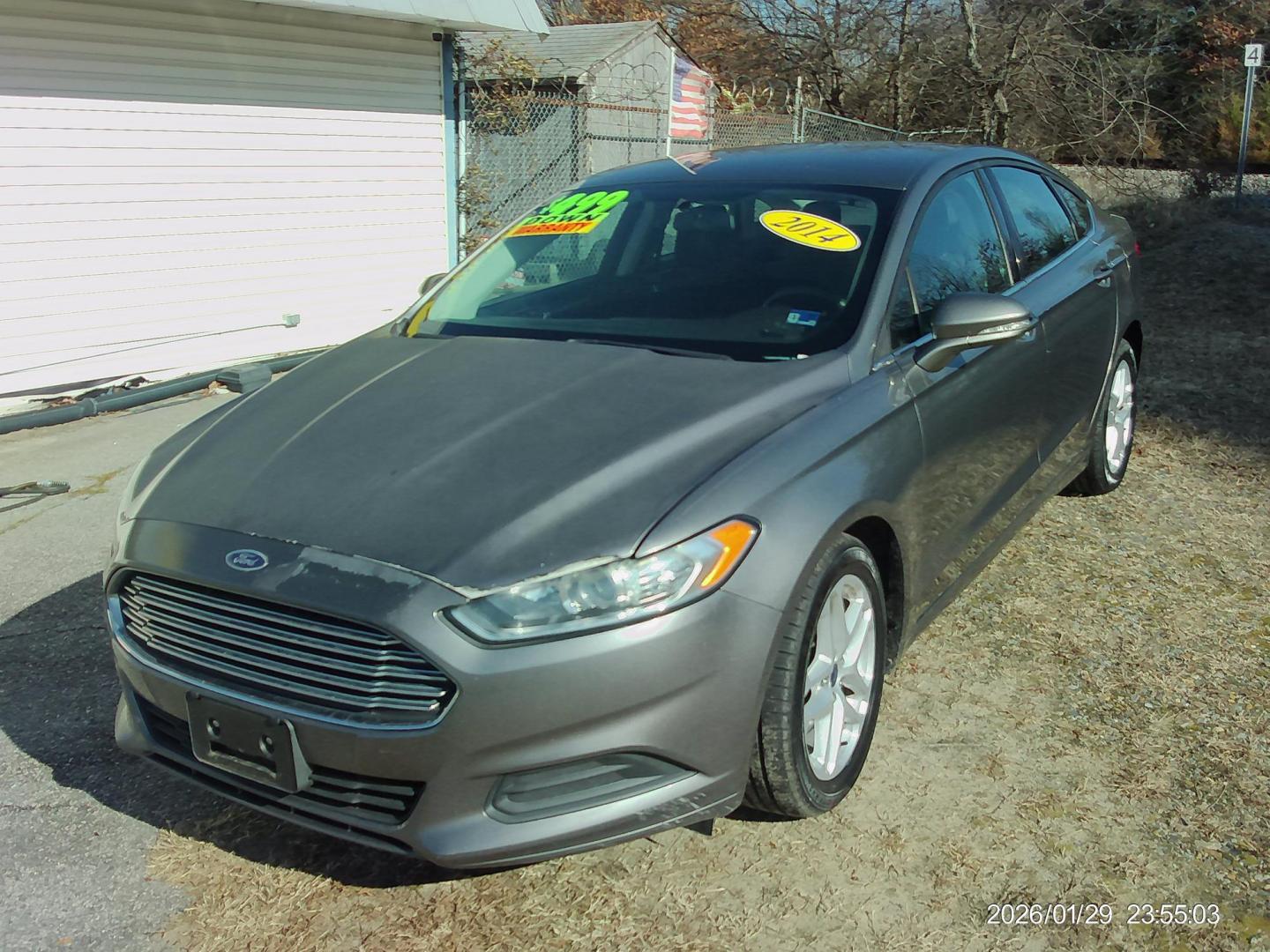2014 Gray Ford Fusion SE (3FA6P0H74ER) with an 2.5L L4 DOHC 16V engine, located at 2553 Airline Blvd, Portsmouth, VA, 23701, (757) 488-8331, 36.813889, -76.357597 - Photo#1