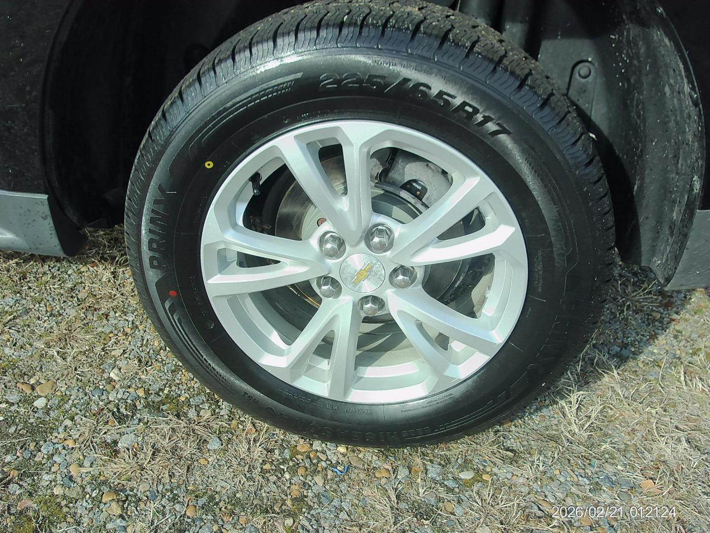 2017 Black Chevrolet Equinox LS AWD (2GNFLEEK8H6) with an 2.4L L4 DOHC 16V FFV engine, 6A transmission, located at 2553 Airline Blvd, Portsmouth, VA, 23701, (757) 488-8331, 36.813889, -76.357597 - ***VEHICLE TERMS*** Down Payment: $999 Weekly Payment: $120 APR: 23.9% Repayment Terms: 42 Months *** CALL ELIZABETH SMITH - DIRECTOR OF MARKETING @ 757-488-8331 TO SCHEDULE YOUR APPOINTMENT TODAY AND GET PRE-APPROVED RIGHT OVER THE PHONE*** - Photo#8