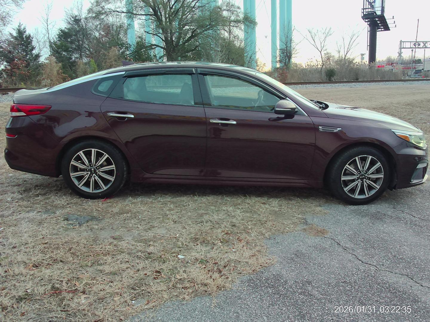 2019 Burgundy Kia Optima EX (5XXGU4L18KG) with an 1.6L L4 DOHC 16V engine, 6A transmission, located at 2553 Airline Blvd, Portsmouth, VA, 23701, (757) 488-8331, 36.813889, -76.357597 - ***VEHICLE TERMS*** Down Payment: $999 Weekly Payment: $120 APR: 23.9% Repayment Terms: 42 Months *** CALL ELIZABETH SMITH - DIRECTOR OF MARKETING @ 757-488-8331 TO SCHEDULE YOUR APPOINTMENT TODAY AND GET PRE-APPROVED RIGHT OVER THE PHONE*** - Photo#4