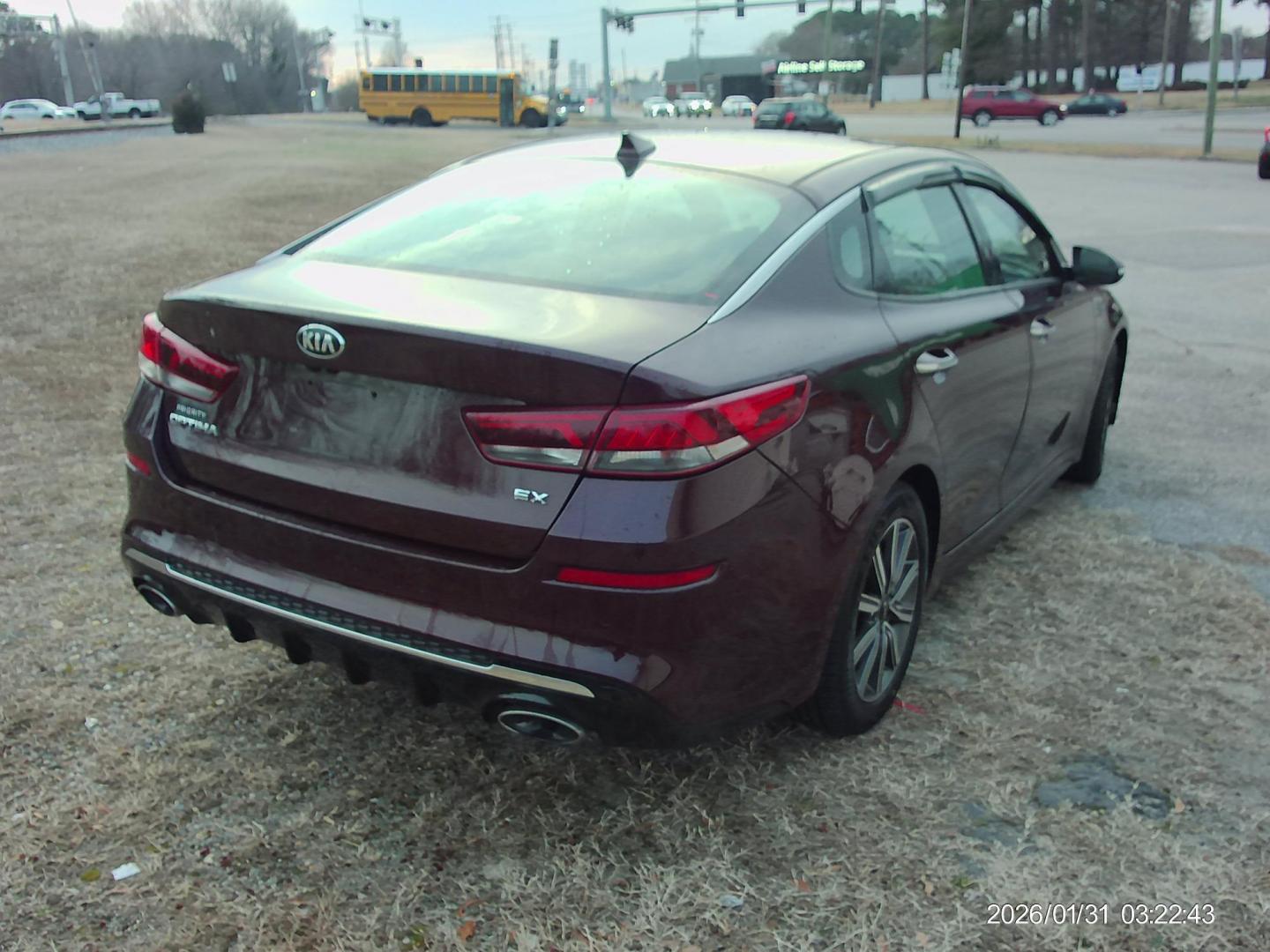 2019 Burgundy Kia Optima EX (5XXGU4L18KG) with an 1.6L L4 DOHC 16V engine, 6A transmission, located at 2553 Airline Blvd, Portsmouth, VA, 23701, (757) 488-8331, 36.813889, -76.357597 - ***VEHICLE TERMS*** Down Payment: $999 Weekly Payment: $120 APR: 23.9% Repayment Terms: 42 Months *** CALL ELIZABETH SMITH - DIRECTOR OF MARKETING @ 757-488-8331 TO SCHEDULE YOUR APPOINTMENT TODAY AND GET PRE-APPROVED RIGHT OVER THE PHONE*** - Photo#5