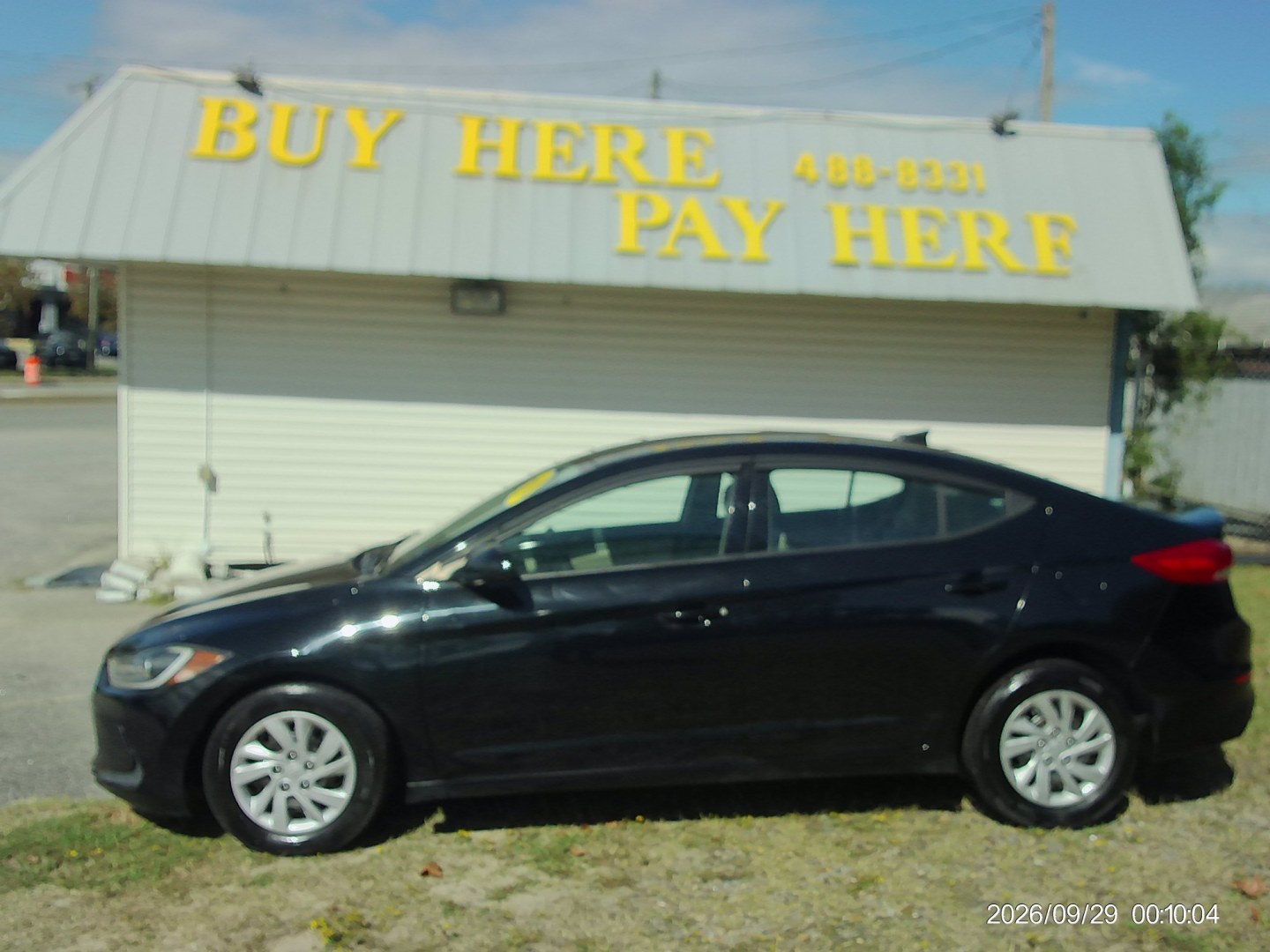 2017 Black Hyundai Elantra SE 6AT (5NPD74LF6HH) with an 1.8L L4 DOHC 16V engine, 6A transmission, located at 2553 Airline Blvd, Portsmouth, VA, 23701, (757) 488-8331, 36.813889, -76.357597 - ***VEHICLE TERMS*** Down Payment: $899 Weekly Payment: $110 APR: 23.9% Repayment Terms: 42 Months *** CALL ELIZABETH SMITH - DIRECTOR OF MARKETING @ 757-488-8331 TO SCHEDULE YOUR APPOINTMENT TODAY AND GET PRE-APPROVED RIGHT OVER THE PHONE***79- Photo#0