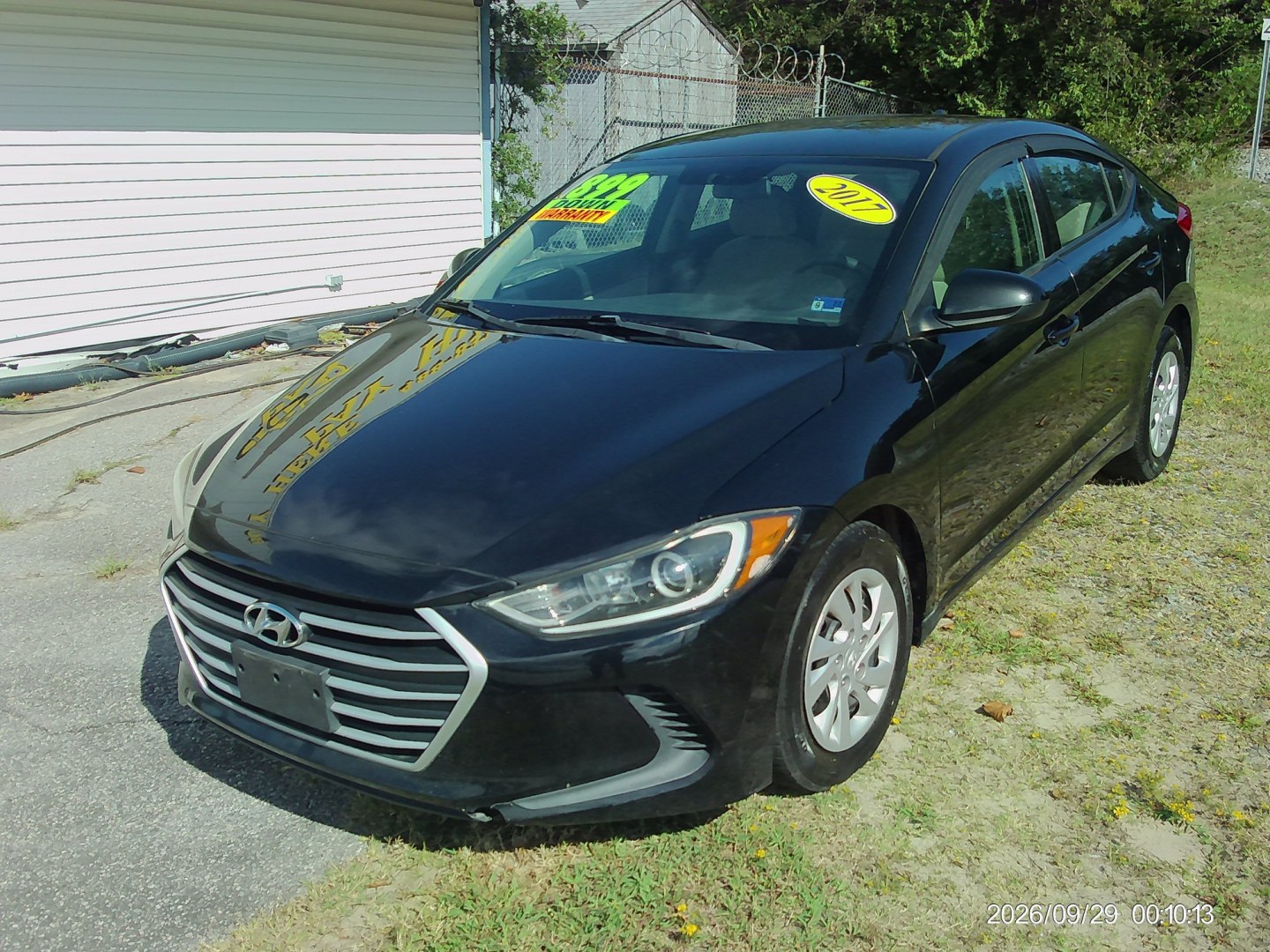 2017 Black Hyundai Elantra SE 6AT (5NPD74LF6HH) with an 1.8L L4 DOHC 16V engine, 6A transmission, located at 2553 Airline Blvd, Portsmouth, VA, 23701, (757) 488-8331, 36.813889, -76.357597 - ***VEHICLE TERMS*** Down Payment: $899 Weekly Payment: $110 APR: 23.9% Repayment Terms: 42 Months *** CALL ELIZABETH SMITH - DIRECTOR OF MARKETING @ 757-488-8331 TO SCHEDULE YOUR APPOINTMENT TODAY AND GET PRE-APPROVED RIGHT OVER THE PHONE***79- Photo#1