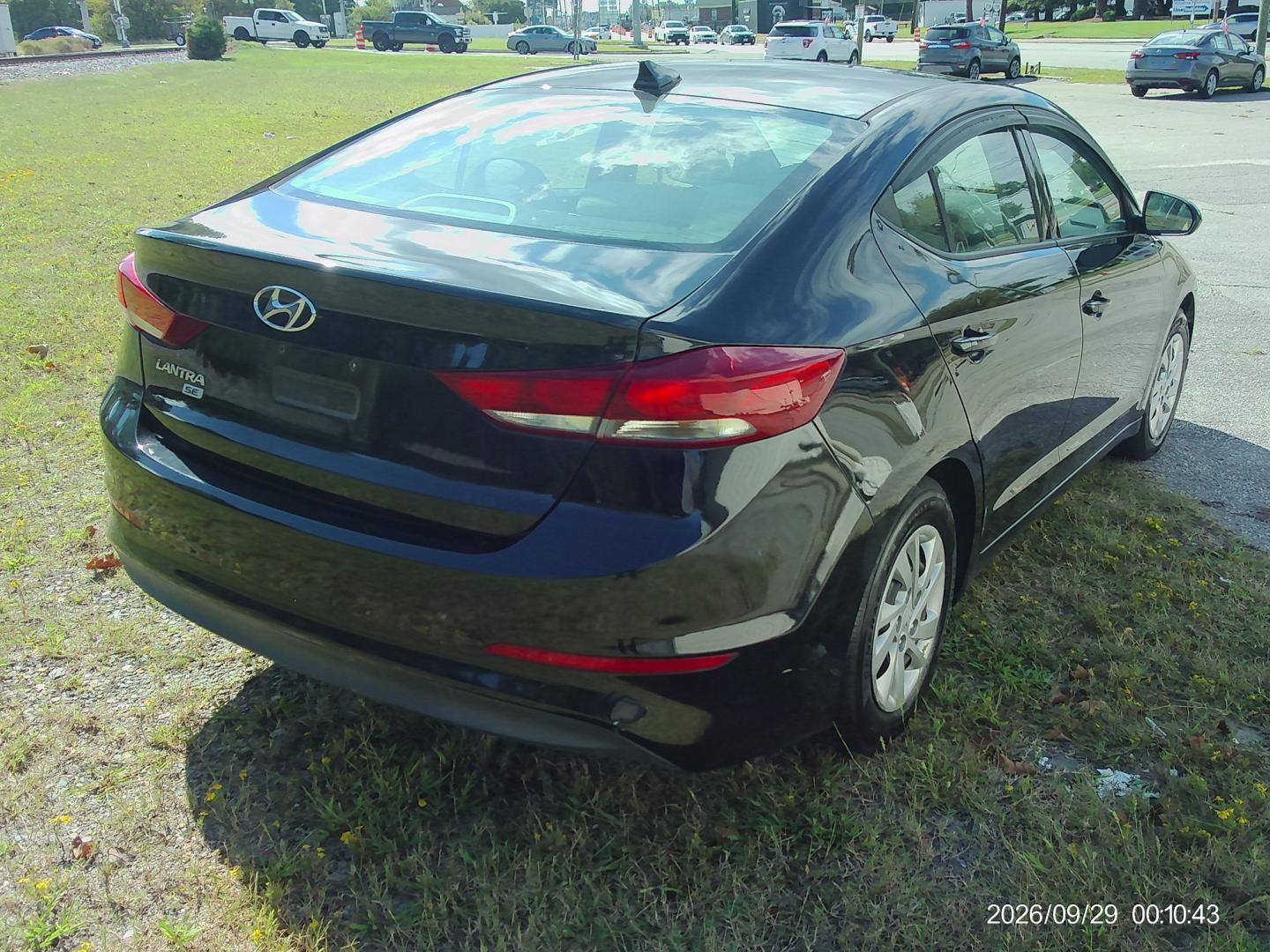 2017 Black Hyundai Elantra SE 6AT (5NPD74LF6HH) with an 1.8L L4 DOHC 16V engine, 6A transmission, located at 2553 Airline Blvd, Portsmouth, VA, 23701, (757) 488-8331, 36.813889, -76.357597 - ***VEHICLE TERMS*** Down Payment: $899 Weekly Payment: $110 APR: 23.9% Repayment Terms: 42 Months *** CALL ELIZABETH SMITH - DIRECTOR OF MARKETING @ 757-488-8331 TO SCHEDULE YOUR APPOINTMENT TODAY AND GET PRE-APPROVED RIGHT OVER THE PHONE***79- Photo#5