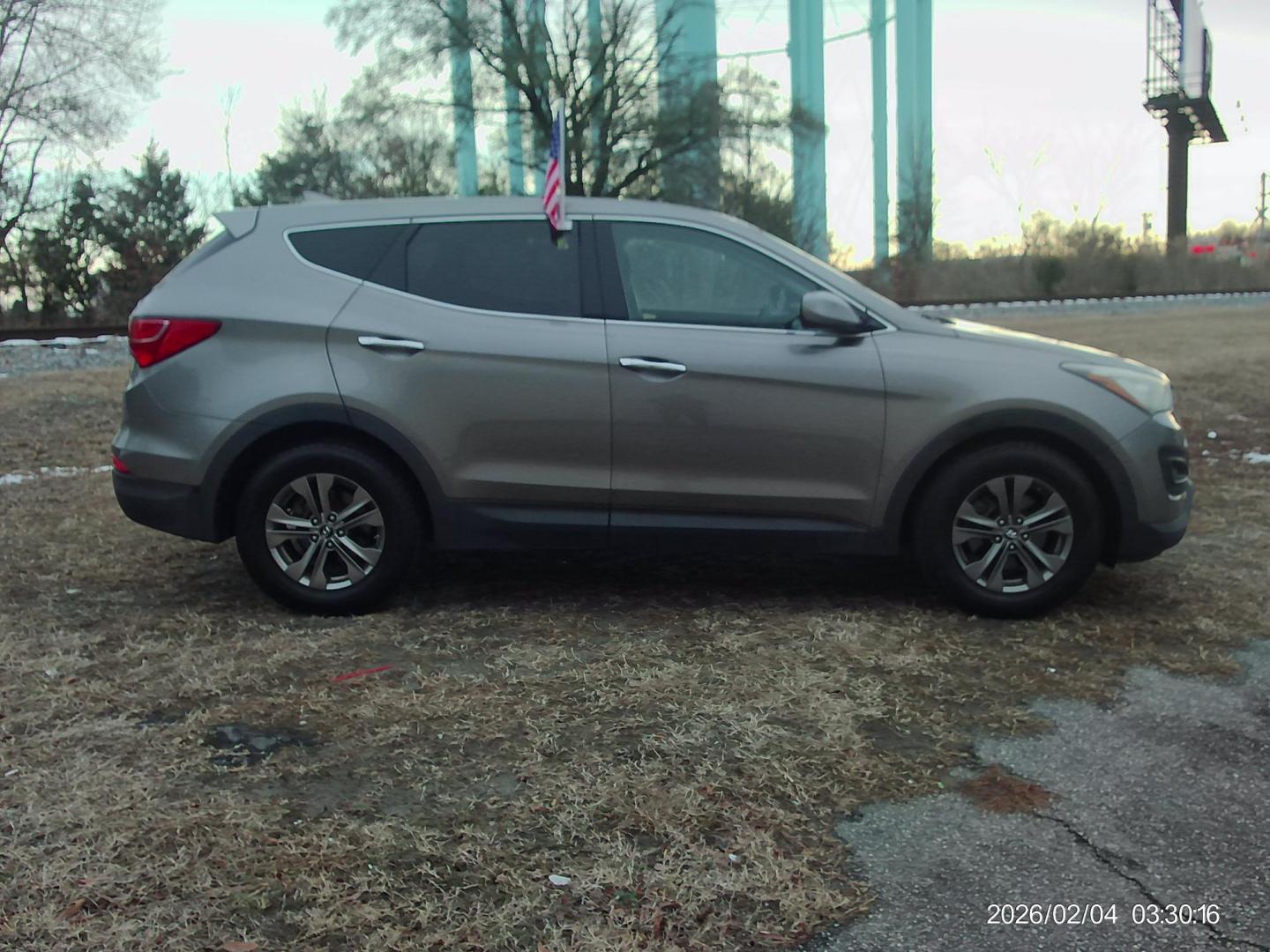 2014 Gray Hyundai Santa Fe Sport 2.4 FWD (5XYZT3LB7EG) with an 2.4L L4 DOHC 16V engine, 6-Speed Automatic transmission, located at 2553 Airline Blvd, Portsmouth, VA, 23701, (757) 488-8331, 36.813889, -76.357597 - ***VEHICLE TERMS*** Down Payment: $799 Weekly Payment: $110 APR: 23.9% Repayment Terms: 42 Months *** CALL ELIZABETH SMITH - DIRECTOR OF MARKETING @ 757-488-8331 TO SCHEDULE YOUR APPOINTMENT TODAY AND GET PRE-APPROVED RIGHT OVER THE PHONE*** - Photo#4