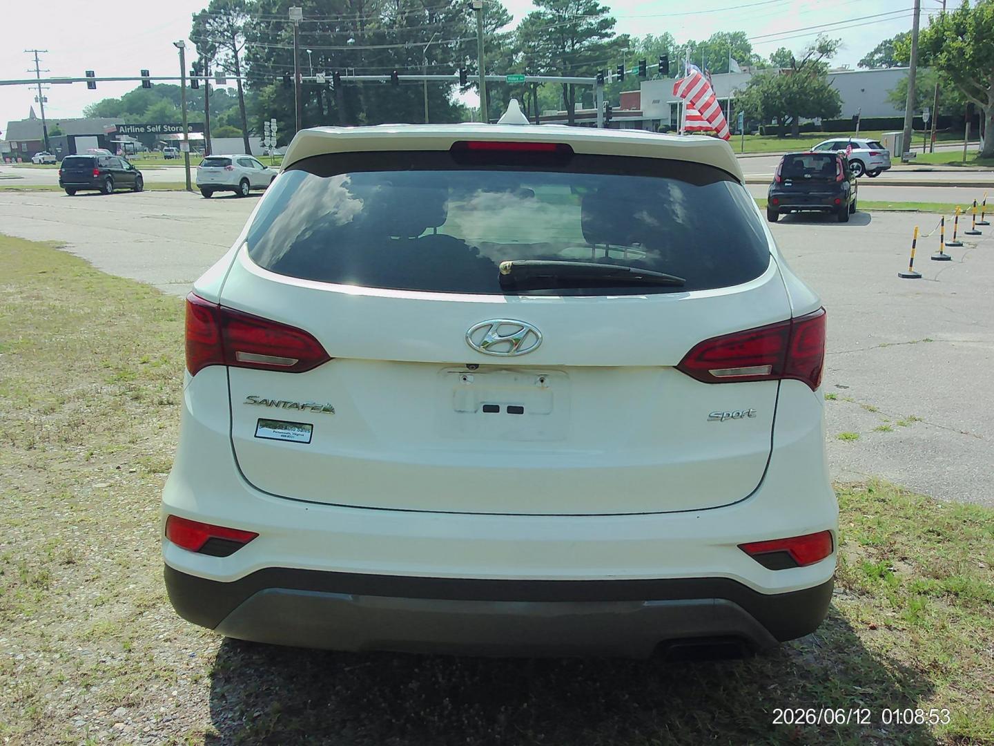 2017 White Hyundai Santa Fe Sport 2.4 FWD (5XYZT3LBXHG) with an 2.4L L4 DOHC 16V engine, 6A transmission, located at 2553 Airline Blvd, Portsmouth, VA, 23701, (757) 488-8331, 36.813889, -76.357597 - ***VEHICLE TERMS*** Down Payment: $699 Weekly Payment: $110 APR: 23.9% Repayment Terms: 42 Months *** CALL ELIZABETH SMITH - DIRECTOR OF MARKETING @ 757-488-8331 TO SCHEDULE YOUR APPOINTMENT TODAY AND GET PRE-APPROVED RIGHT OVER THE PHONE***- Photo#6
