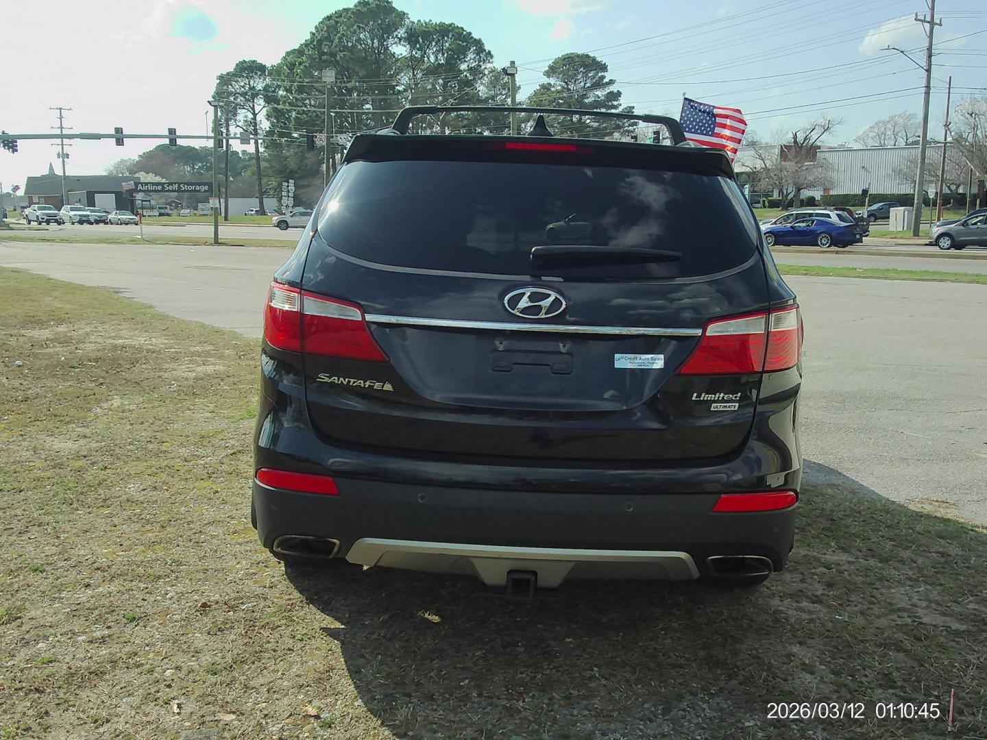 2015 Black Hyundai Santa Fe Limited FWD (KM8SR4HF5FU) with an 3.3L V6 DOHC 24V engine, 6-Speed Automatic transmission, located at 2553 Airline Blvd, Portsmouth, VA, 23701, (757) 488-8331, 36.813889, -76.357597 - ***VEHICLE TERMS*** Down Payment: $999 Weekly Payment: $120 APR: 23.9% Repayment Terms: 42 Months *** CALL ELIZABETH SMITH - DIRECTOR OF MARKETING @ 757-488-8331 TO SCHEDULE YOUR APPOINTMENT TODAY AND GET PRE-APPROVED RIGHT OVER THE PHONE*** - Photo#6