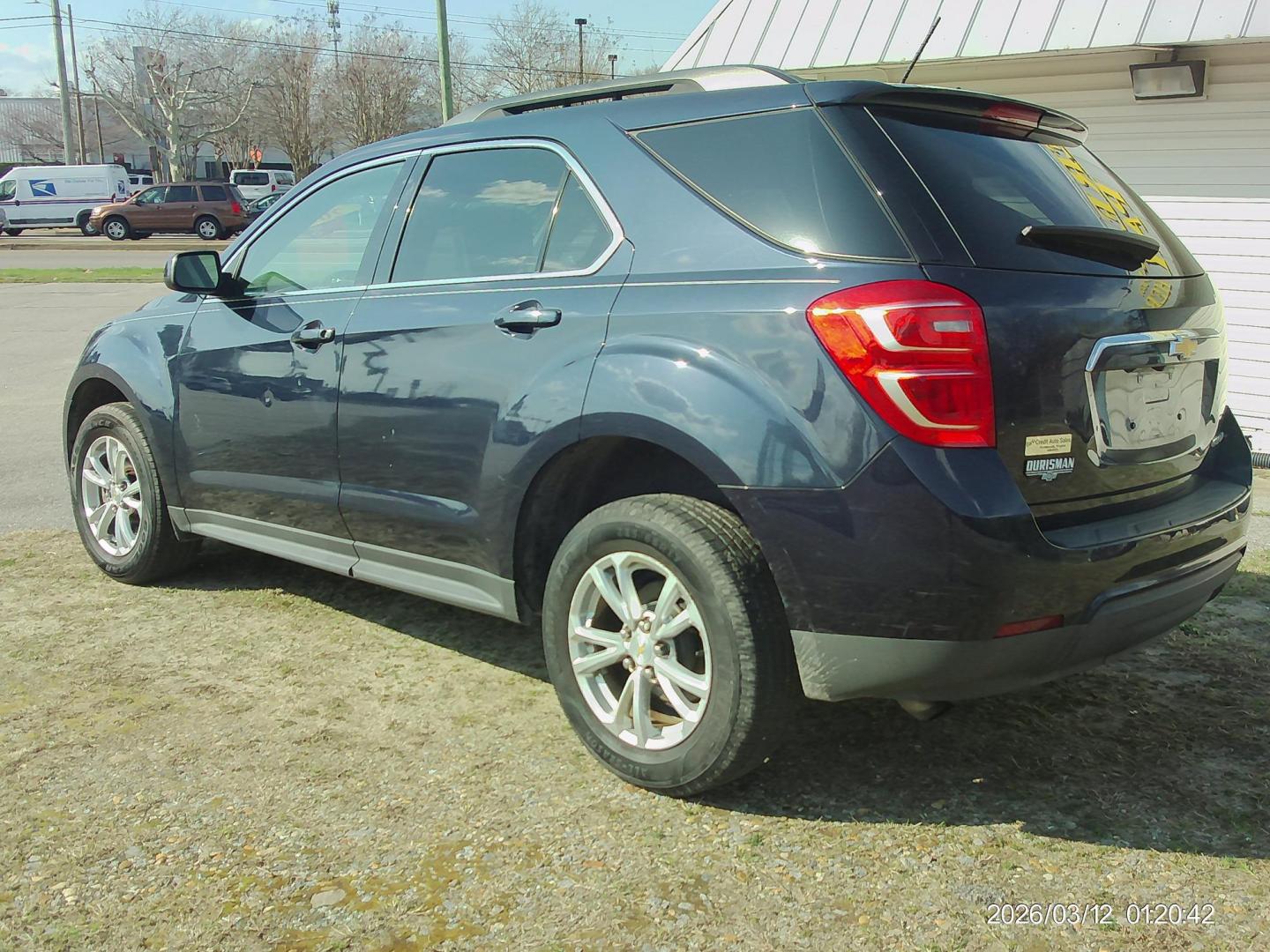 2016 Blue Chevrolet Equinox LT 2WD (2GNALCEK1G6) with an 2.4L L4 DOHC 16V FFV engine, 6A transmission, located at 2553 Airline Blvd, Portsmouth, VA, 23701, (757) 488-8331, 36.813889, -76.357597 - ***VEHICLE TERMS*** Down Payment: $999 Weekly Payment: $120 APR: 23.9% Repayment Terms: 42 Months *** CALL ELIZABETH SMITH - DIRECTOR OF MARKETING @ 757-488-8331 TO SCHEDULE YOUR APPOINTMENT TODAY AND GET PRE-APPROVED RIGHT OVER THE PHONE*** - Photo#7